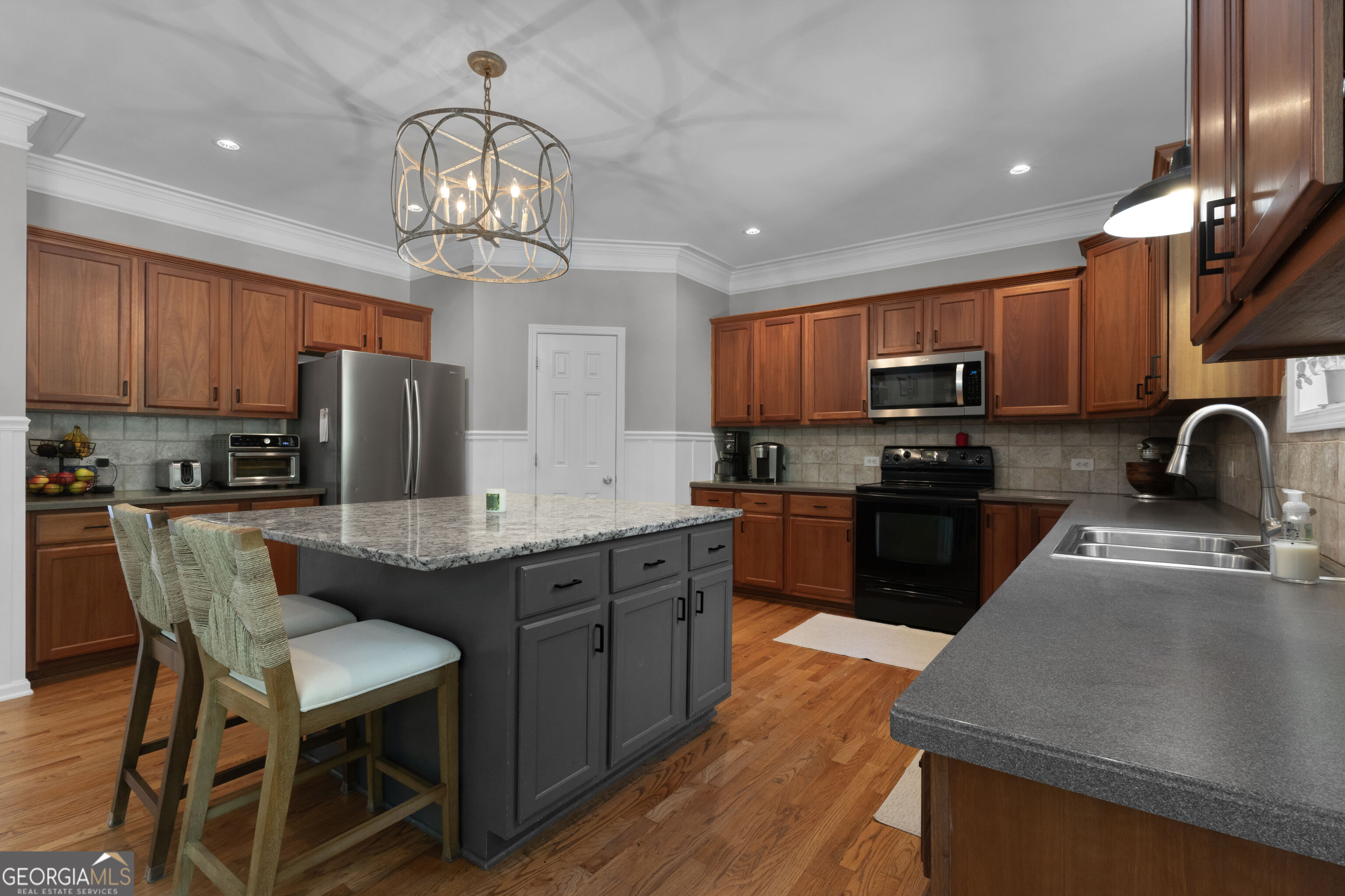 413 Constitution Circle Property Photo 24