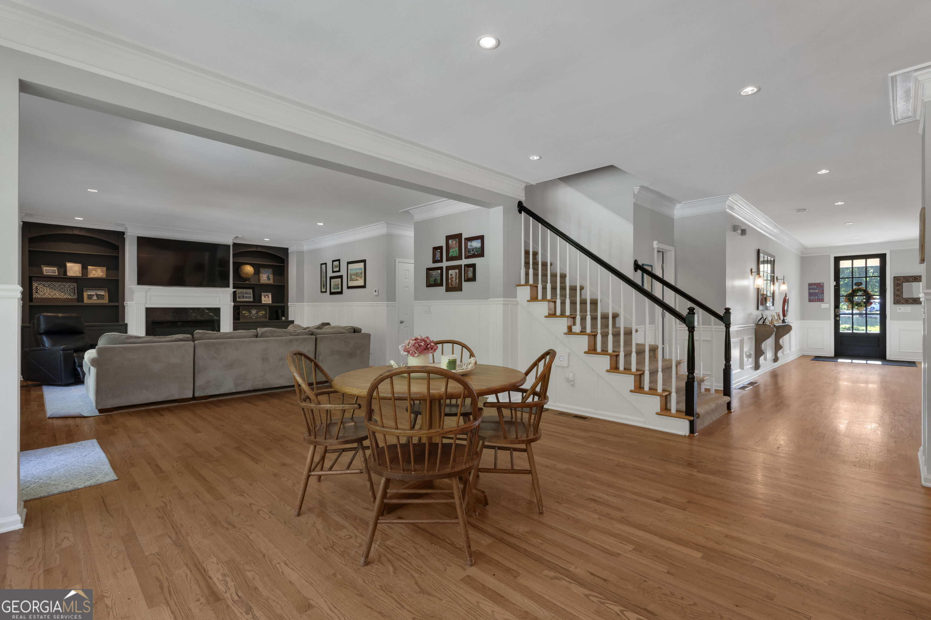 413 Constitution Circle Property Photo 26