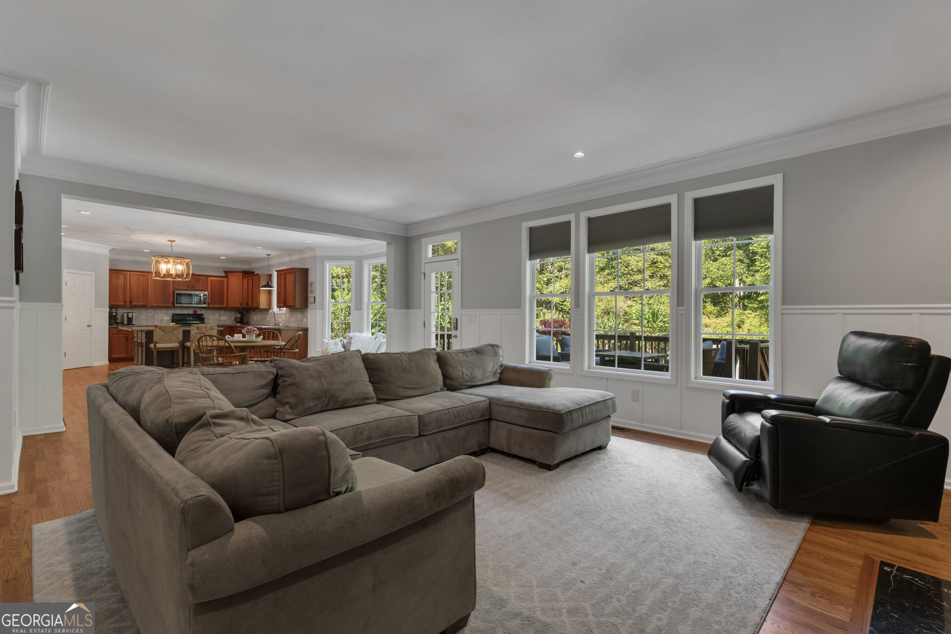 413 Constitution Circle Property Photo 31