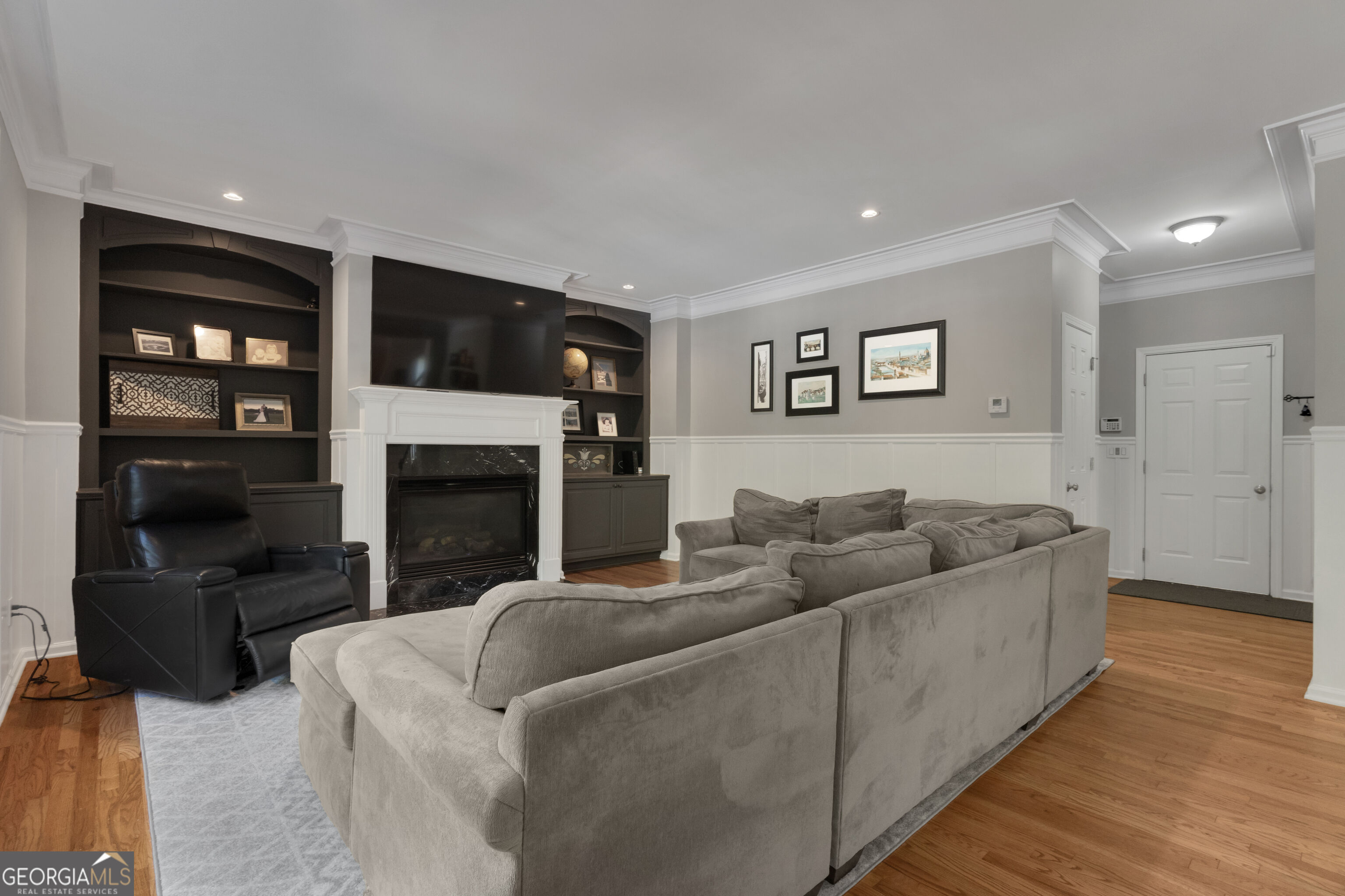 413 Constitution Circle Property Photo 32
