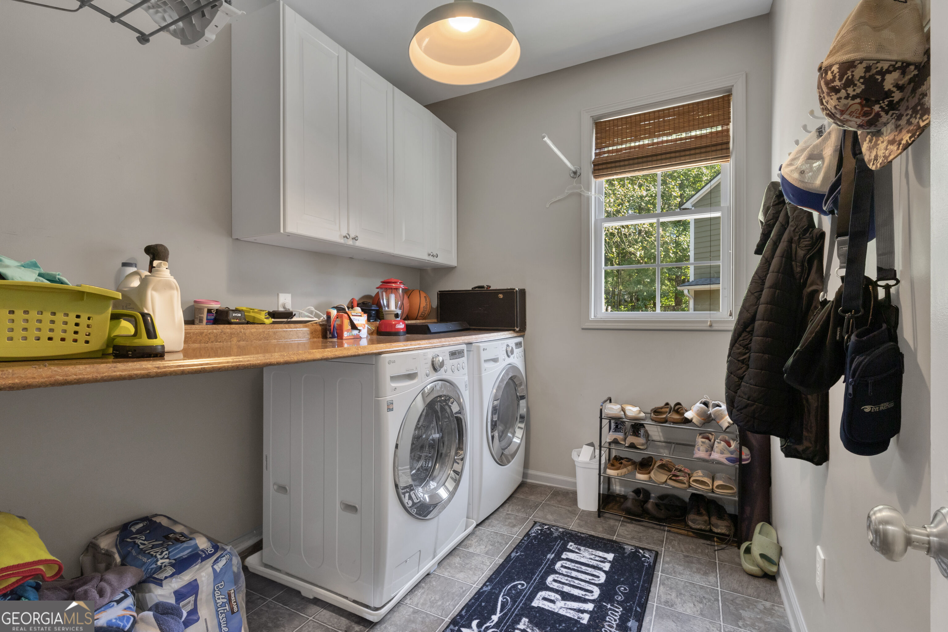 413 Constitution Circle Property Photo 33