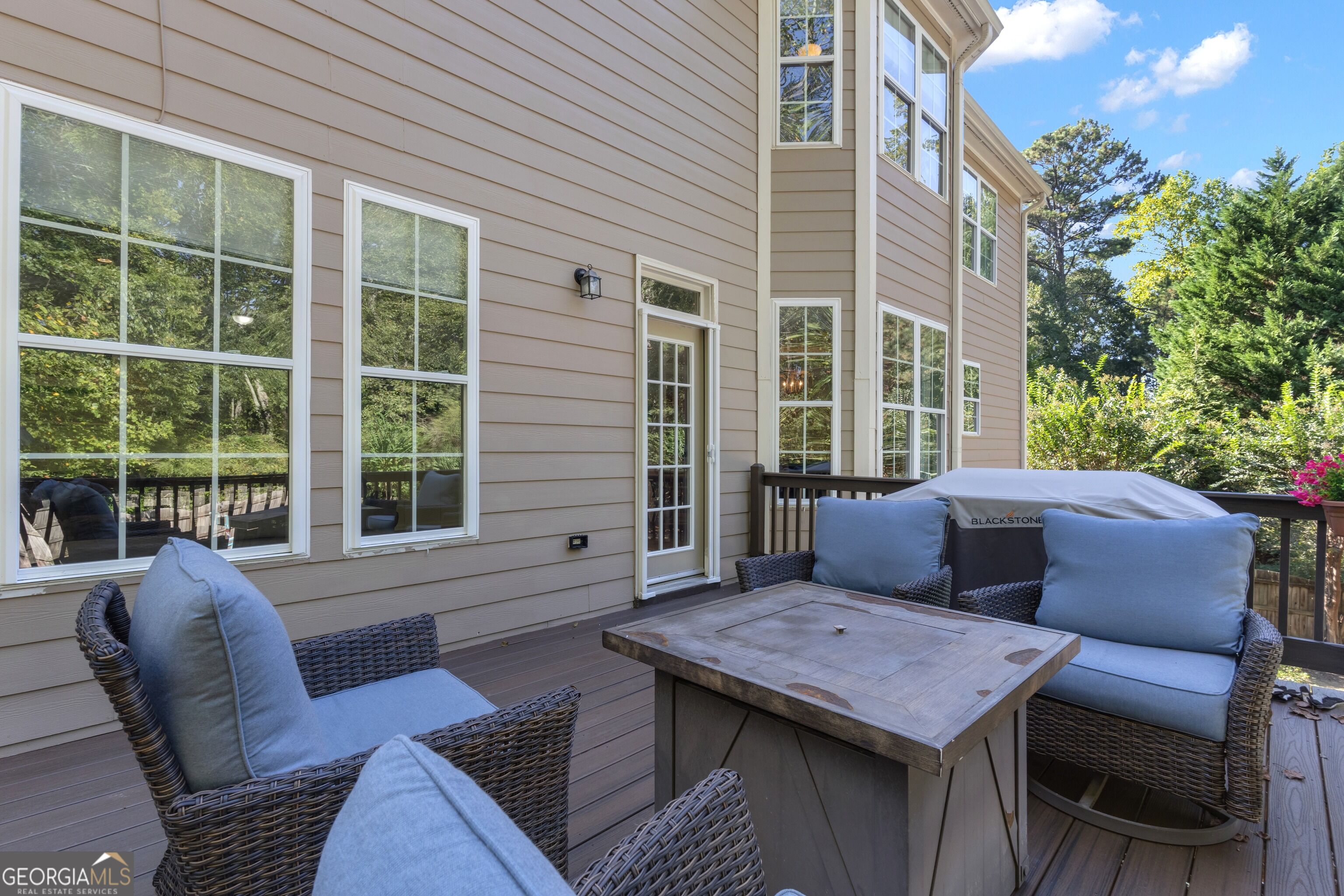 413 Constitution Circle Property Photo 35