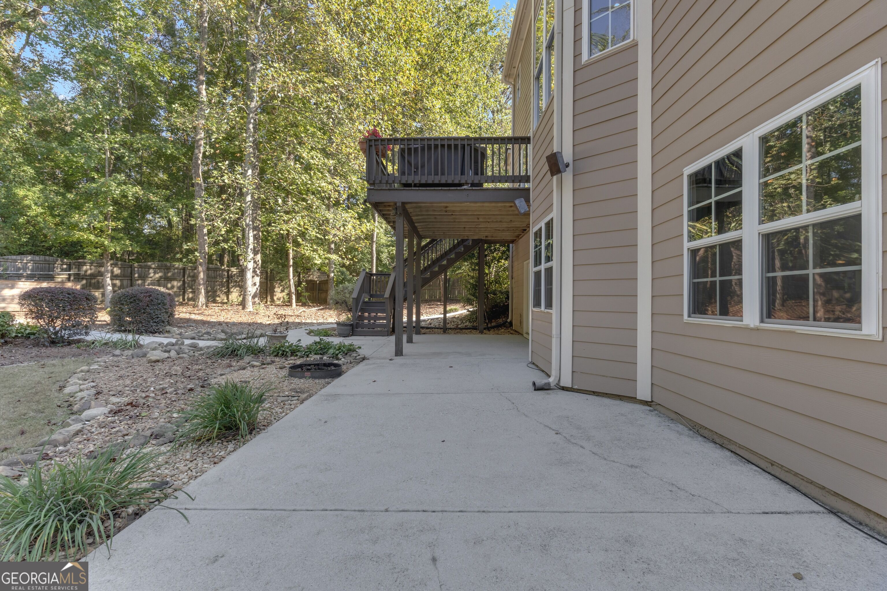 413 Constitution Circle Property Photo 40