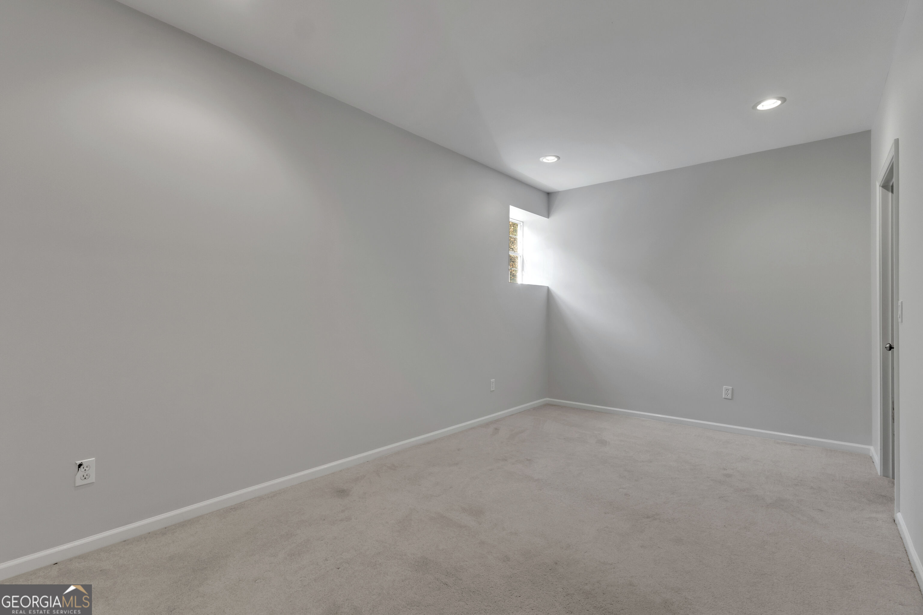 413 Constitution Circle Property Photo 84