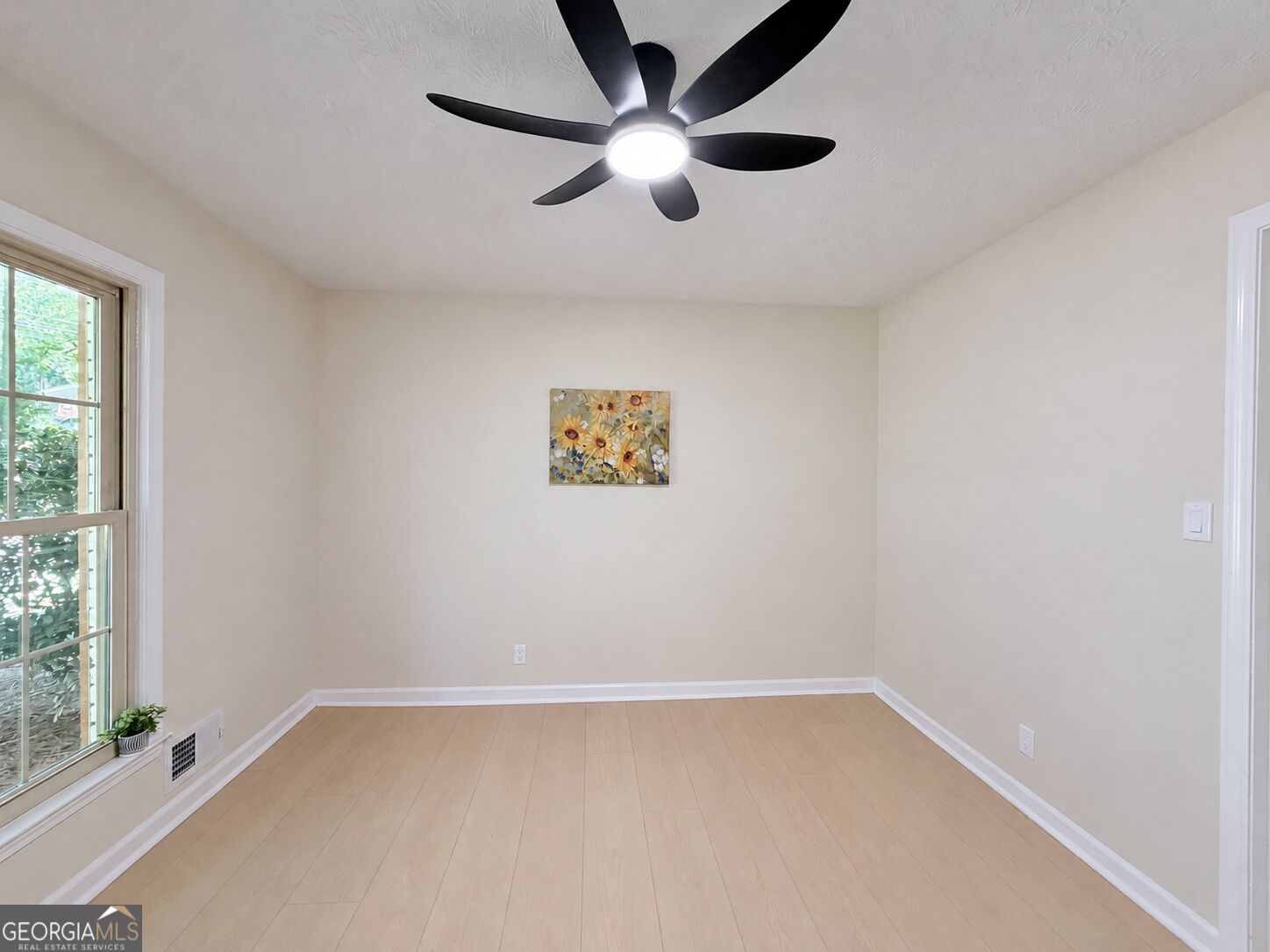 1282 La Mesa Drive Property Photo 13