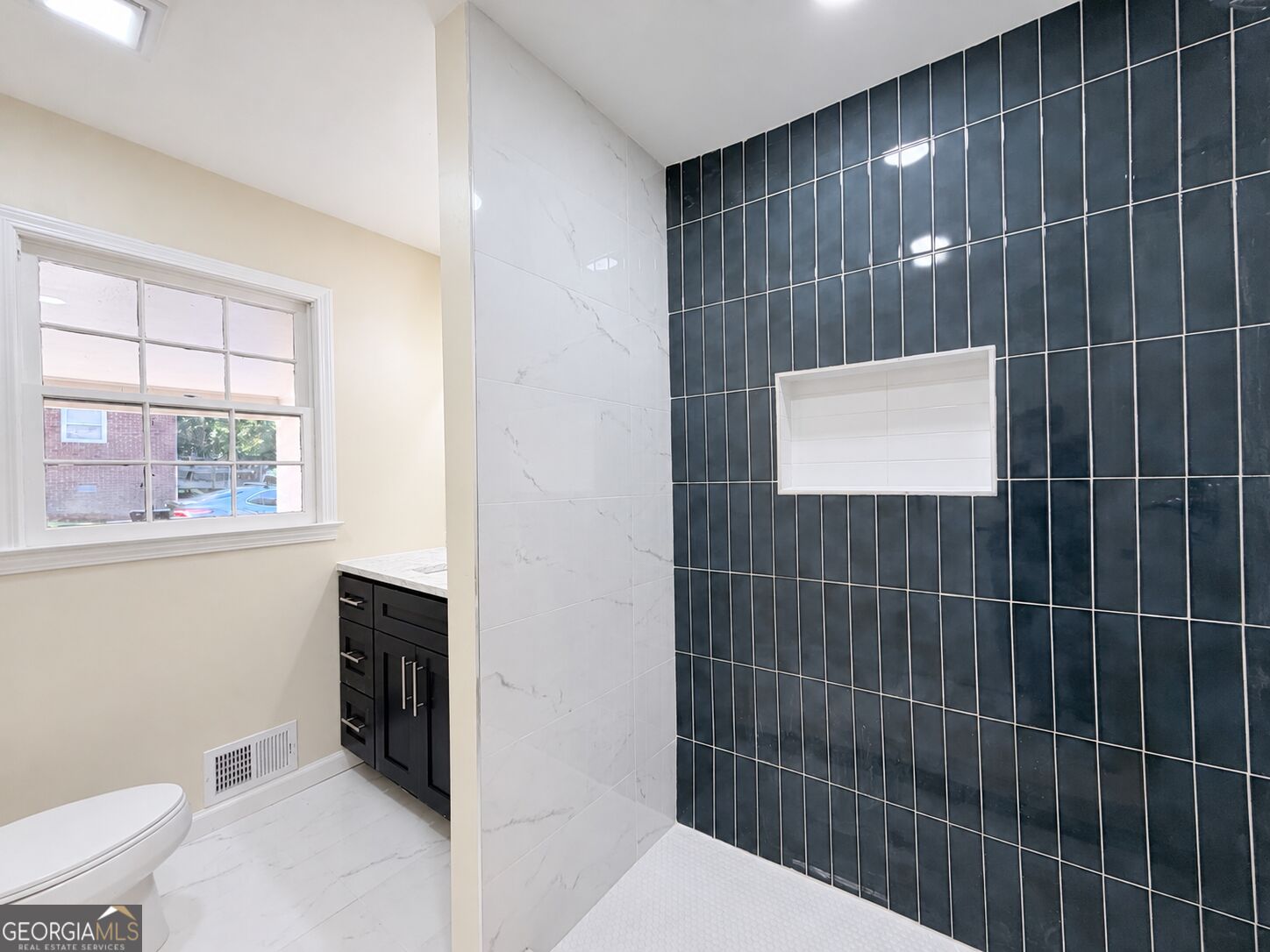 1282 La Mesa Drive Property Photo 15