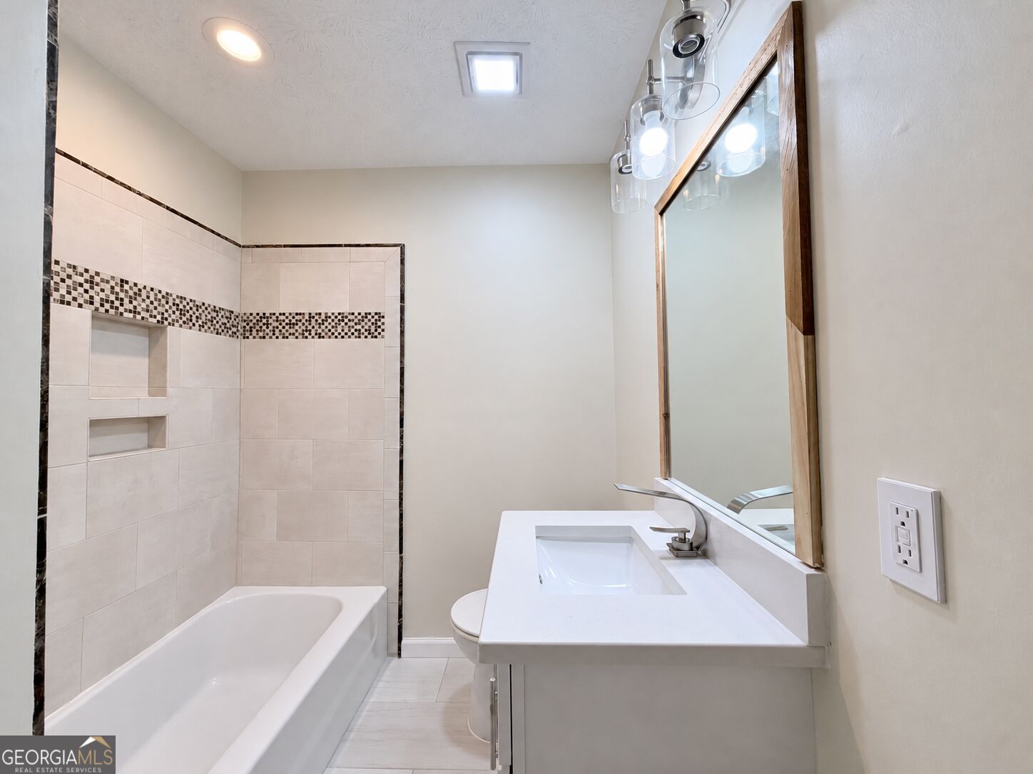 1282 La Mesa Drive Property Photo 26
