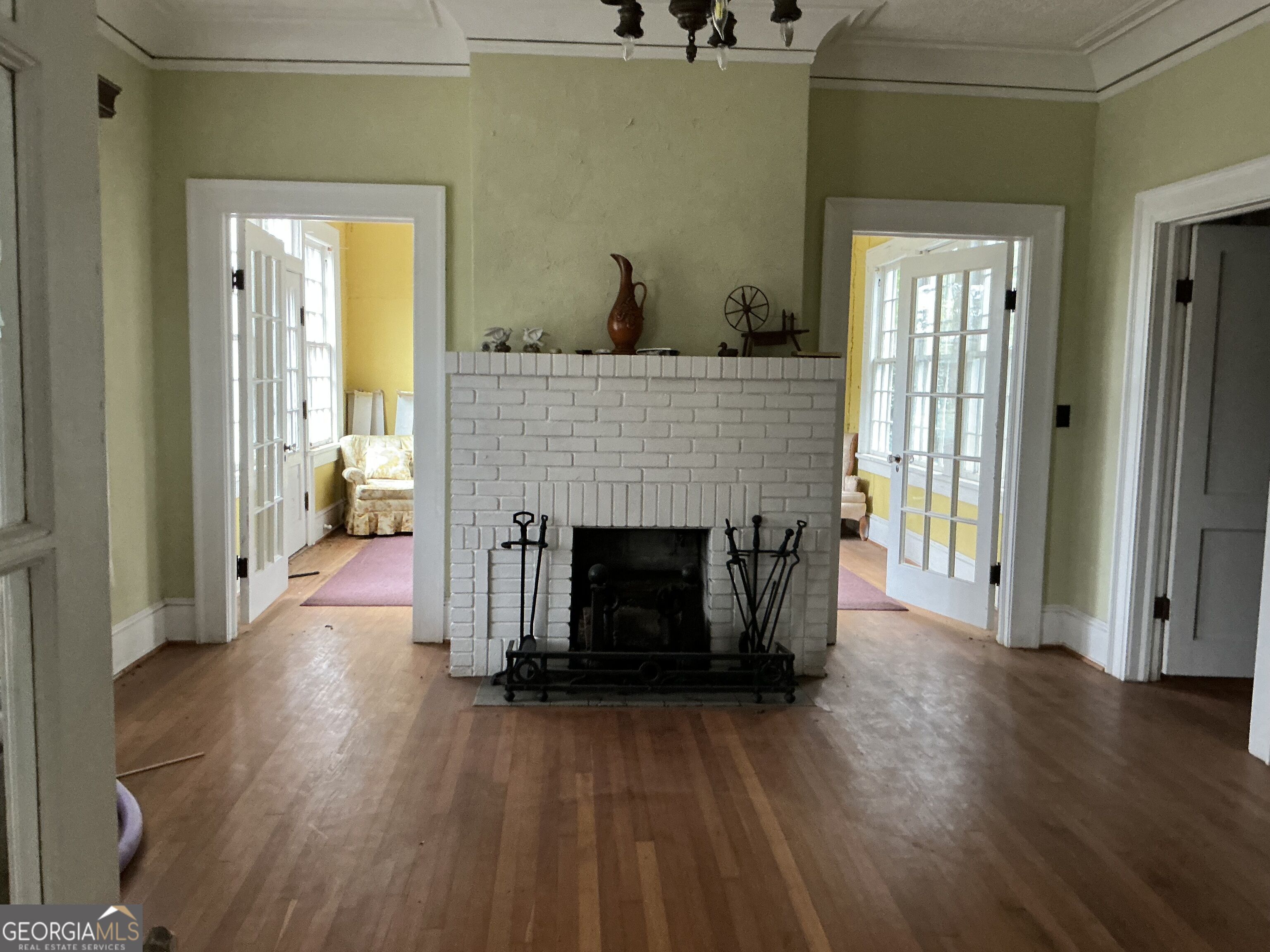 8037 Manchester Highway Property Photo 16