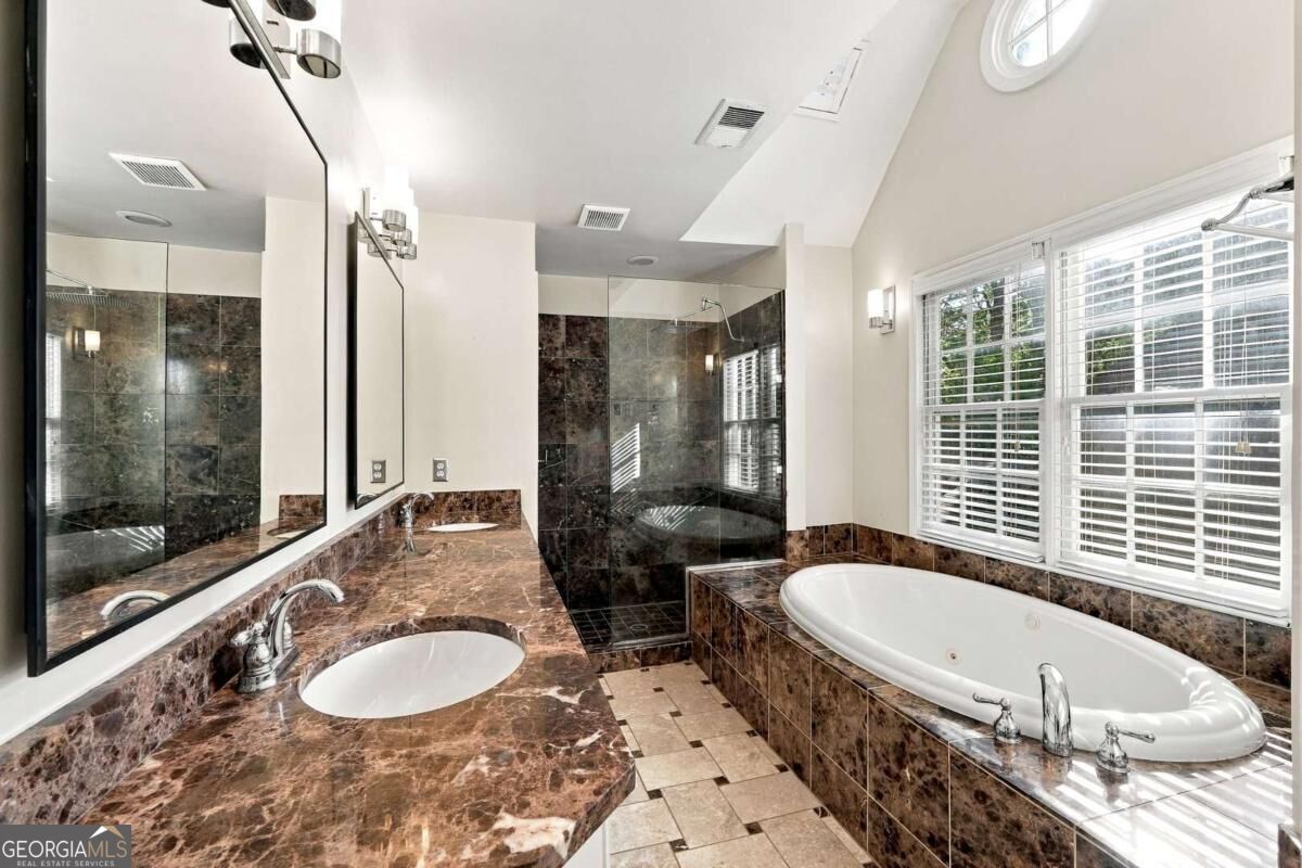 1821 Monroe Drive Property Photo 20