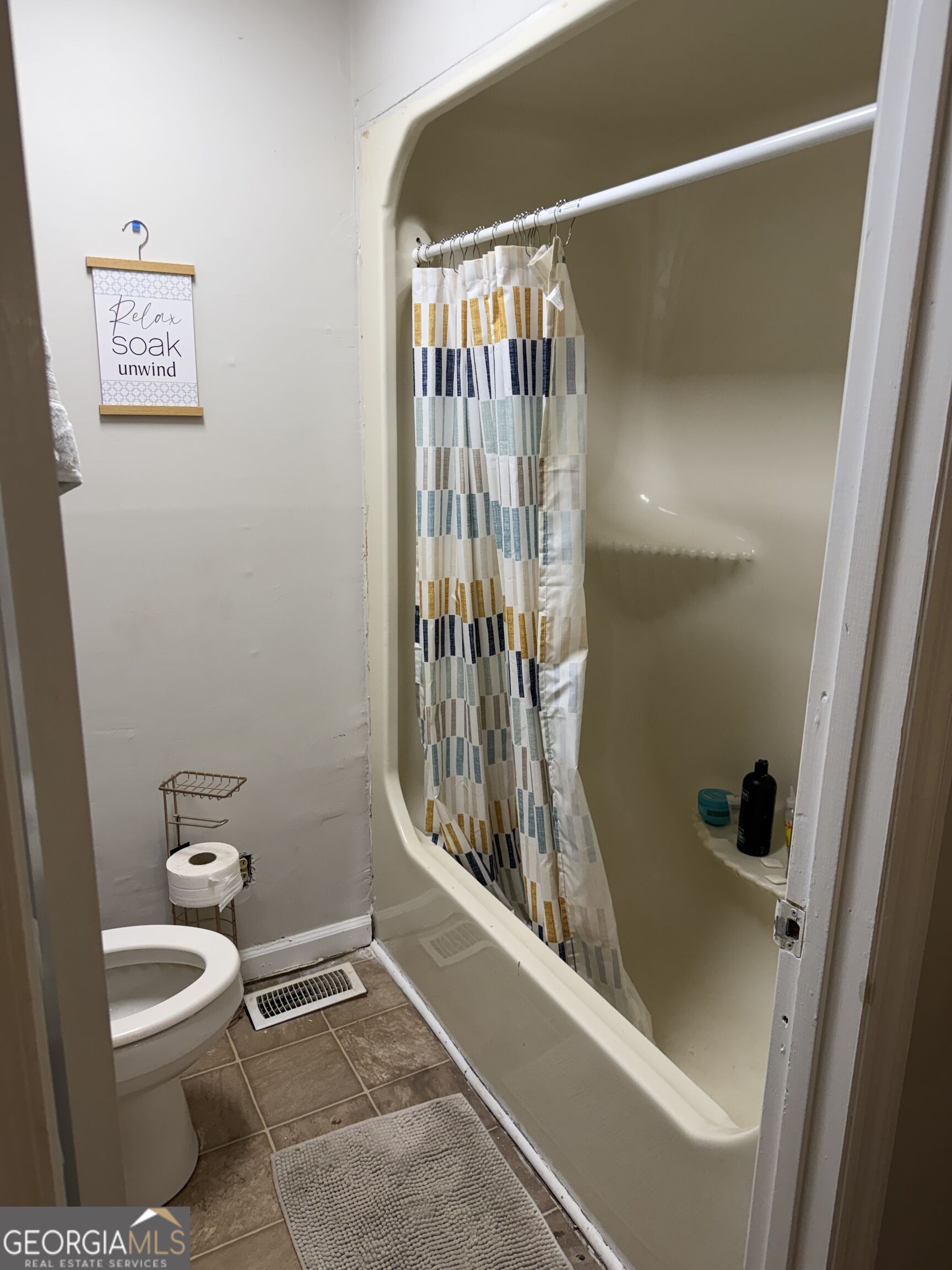2560 Anderson Drive Property Photo 15