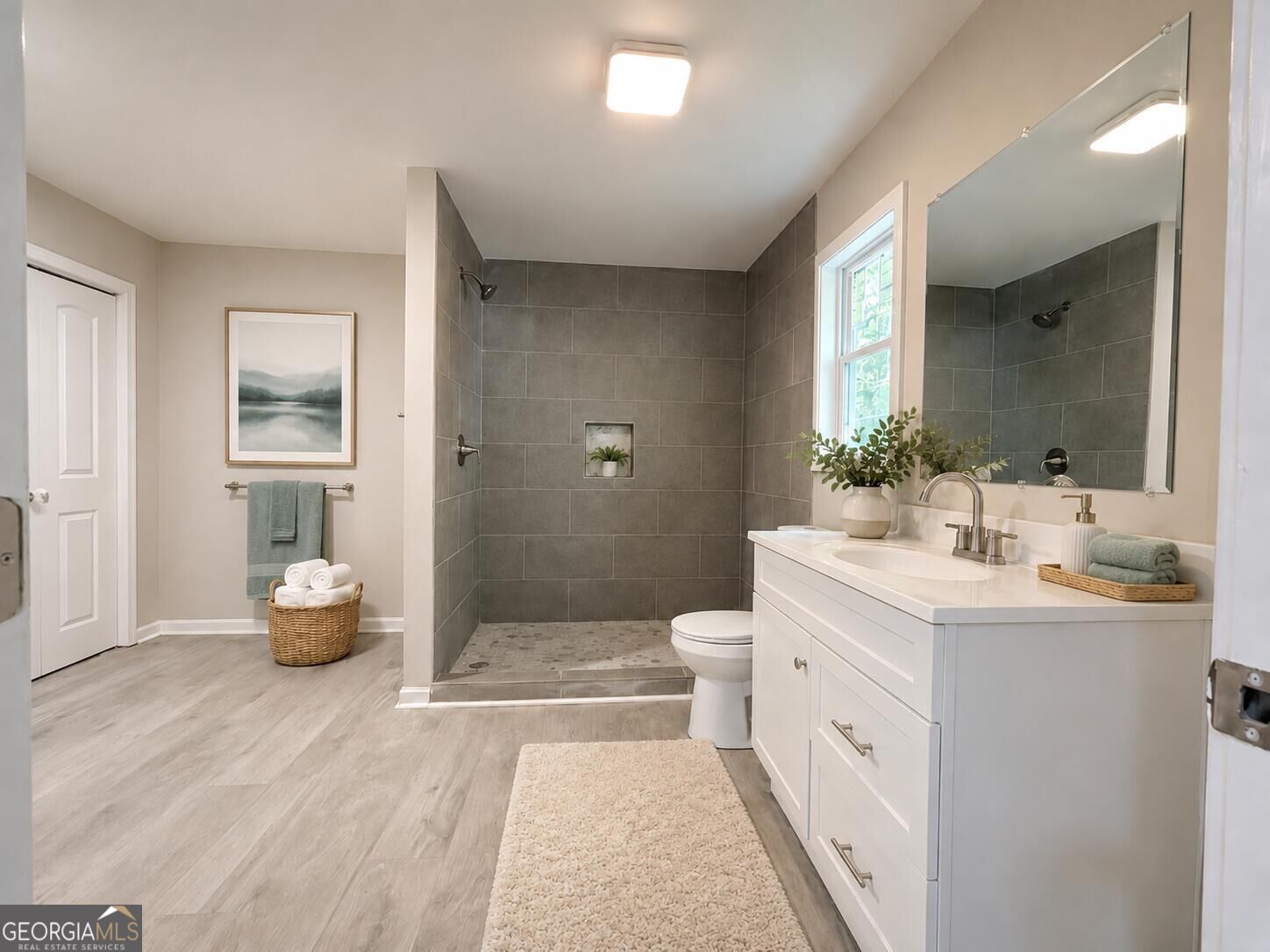 3751 Riverchase Circle Property Photo 6