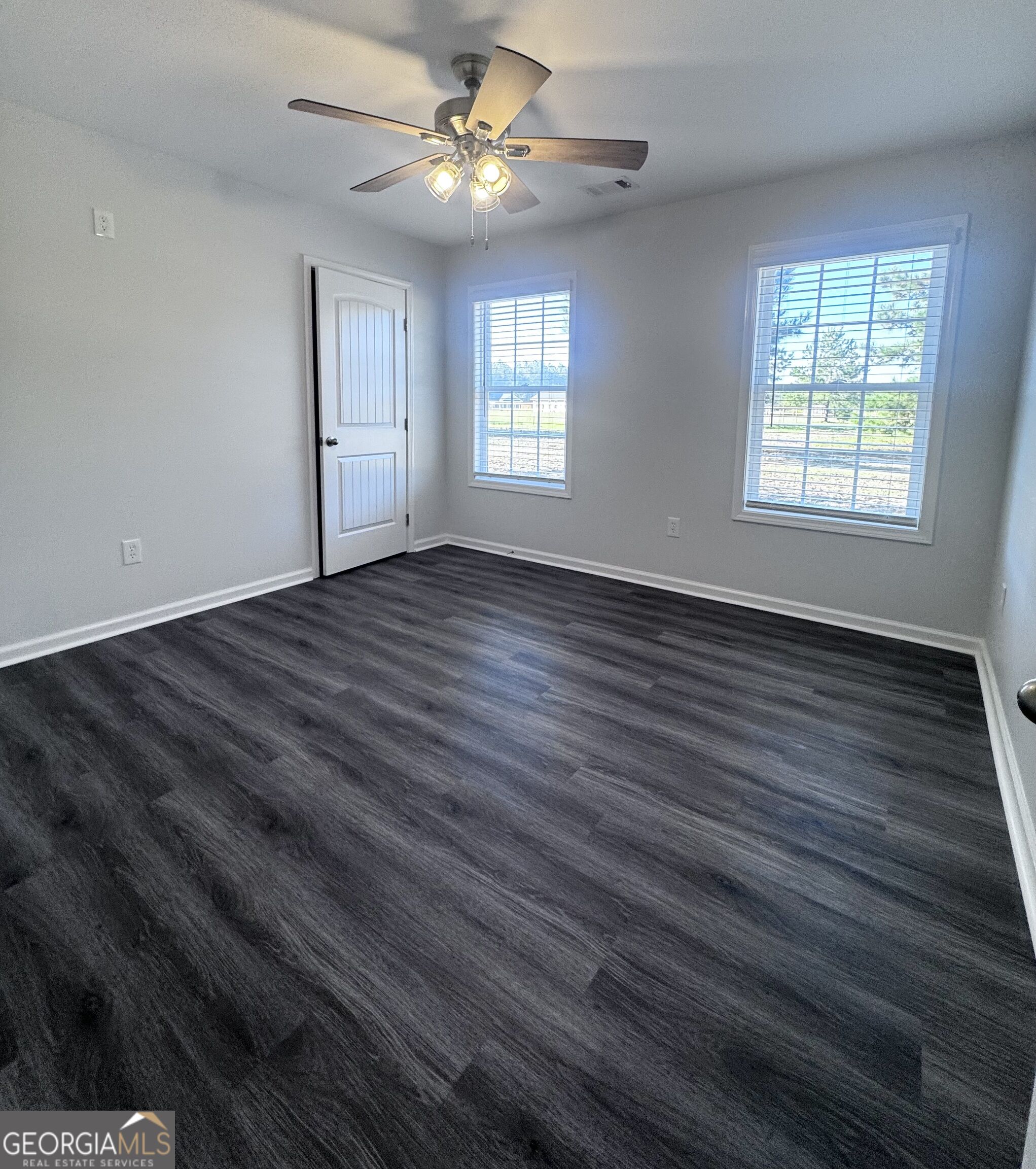 61 Crestview Lane Property Photo 4