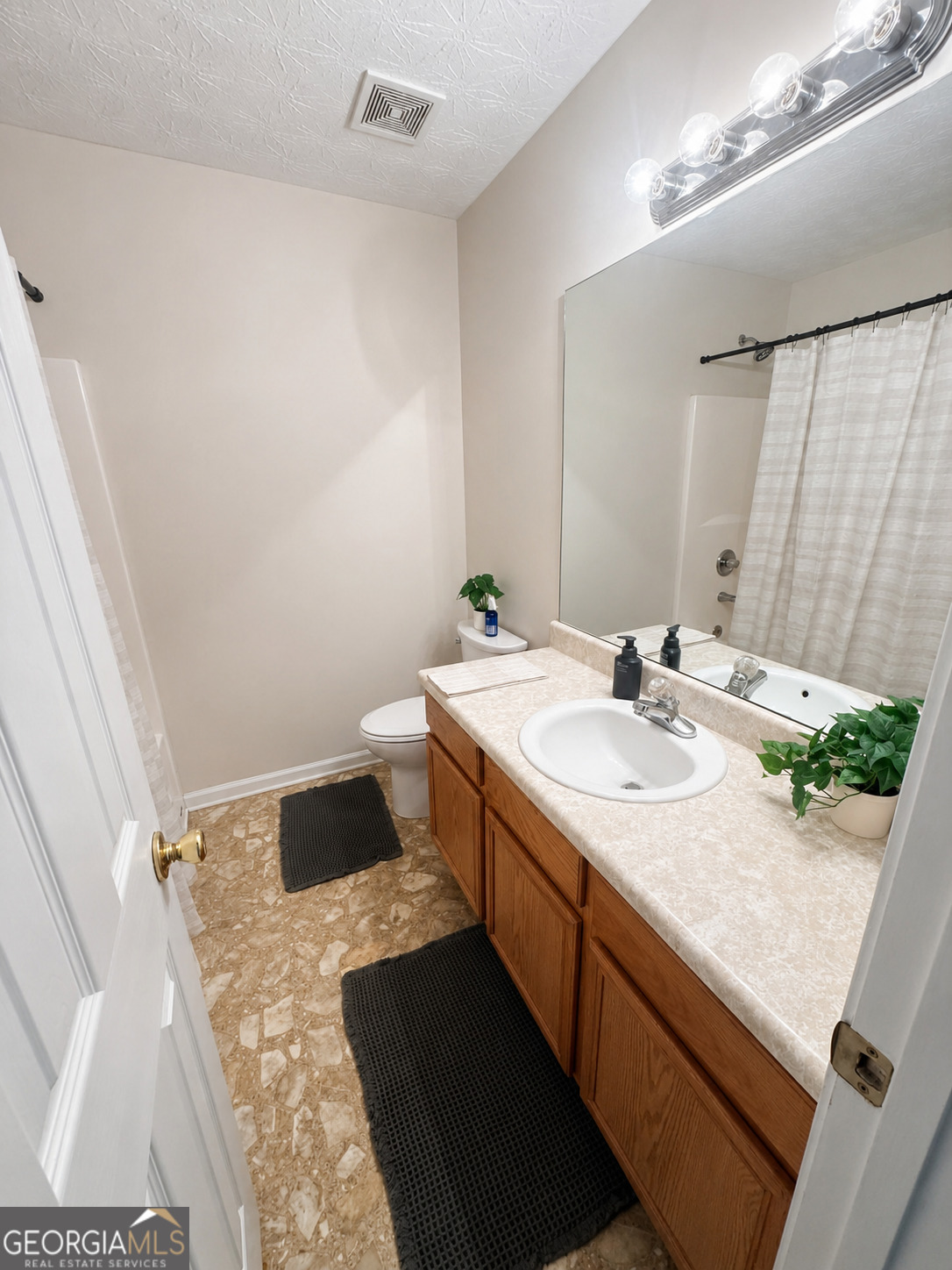 127 Mabry Road Property Photo 11