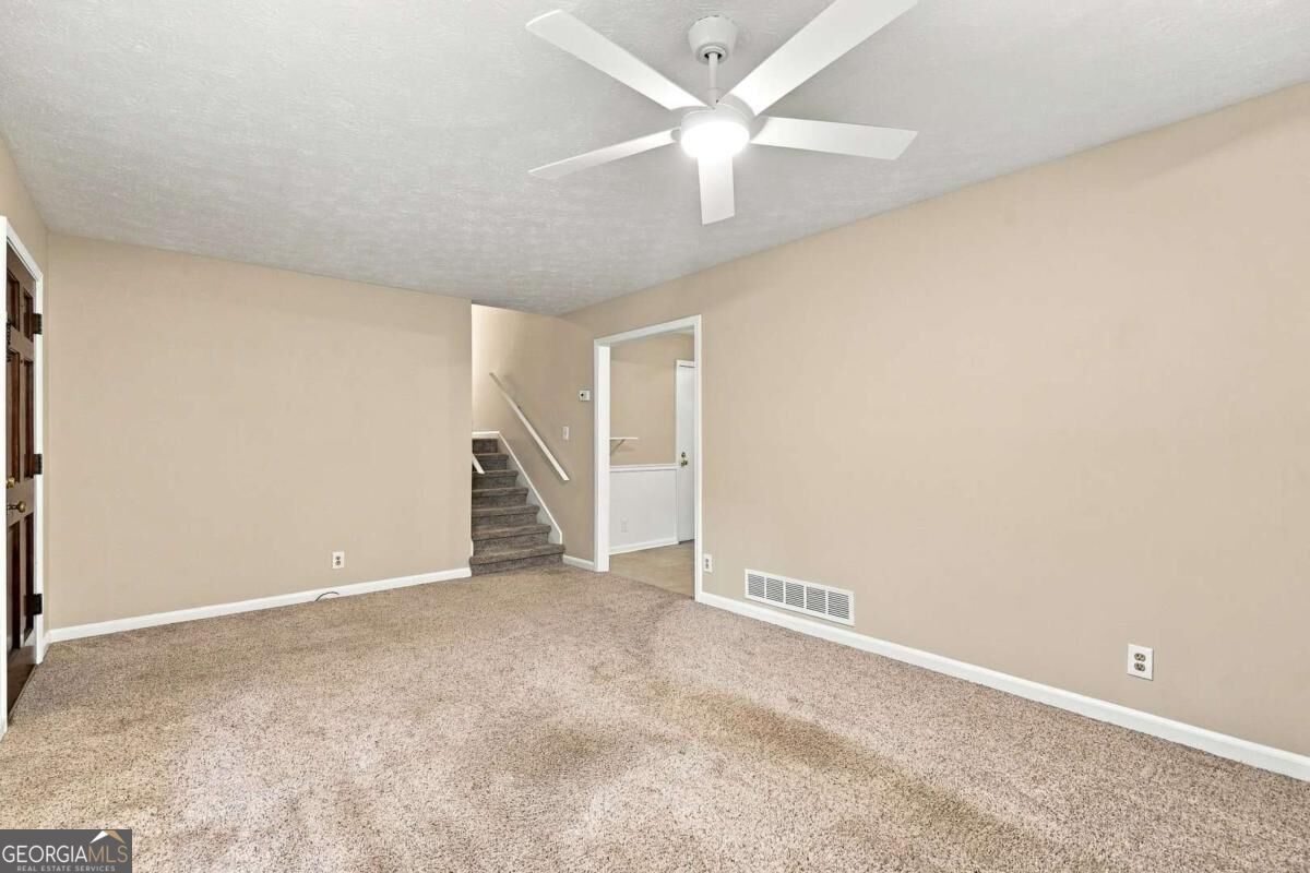 3450 Lake Drive Property Photo 6