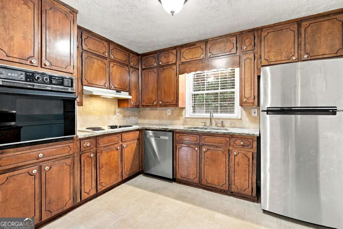 3450 Lake Drive Property Photo 9