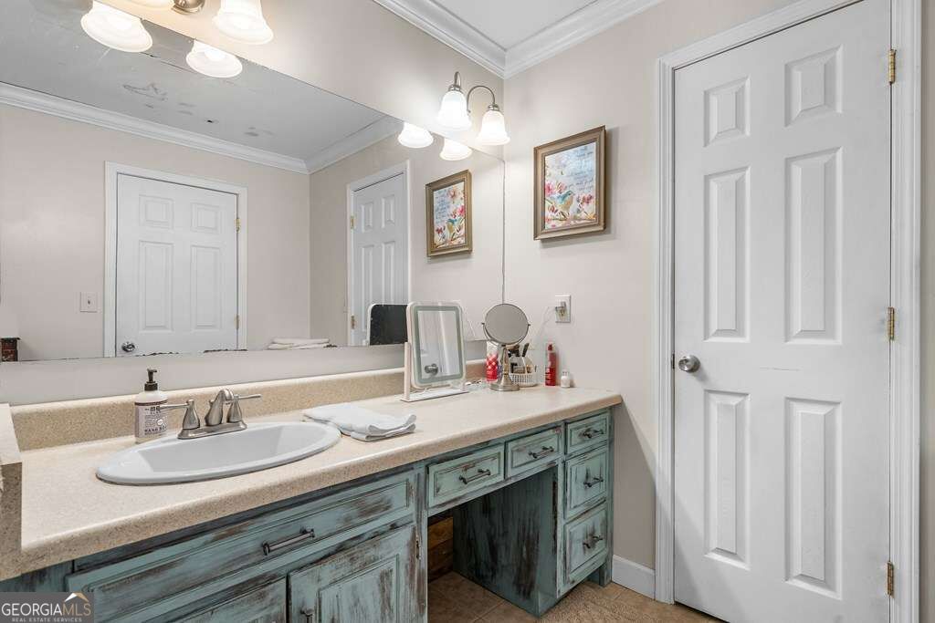 2164 Yukon Road Property Photo 37
