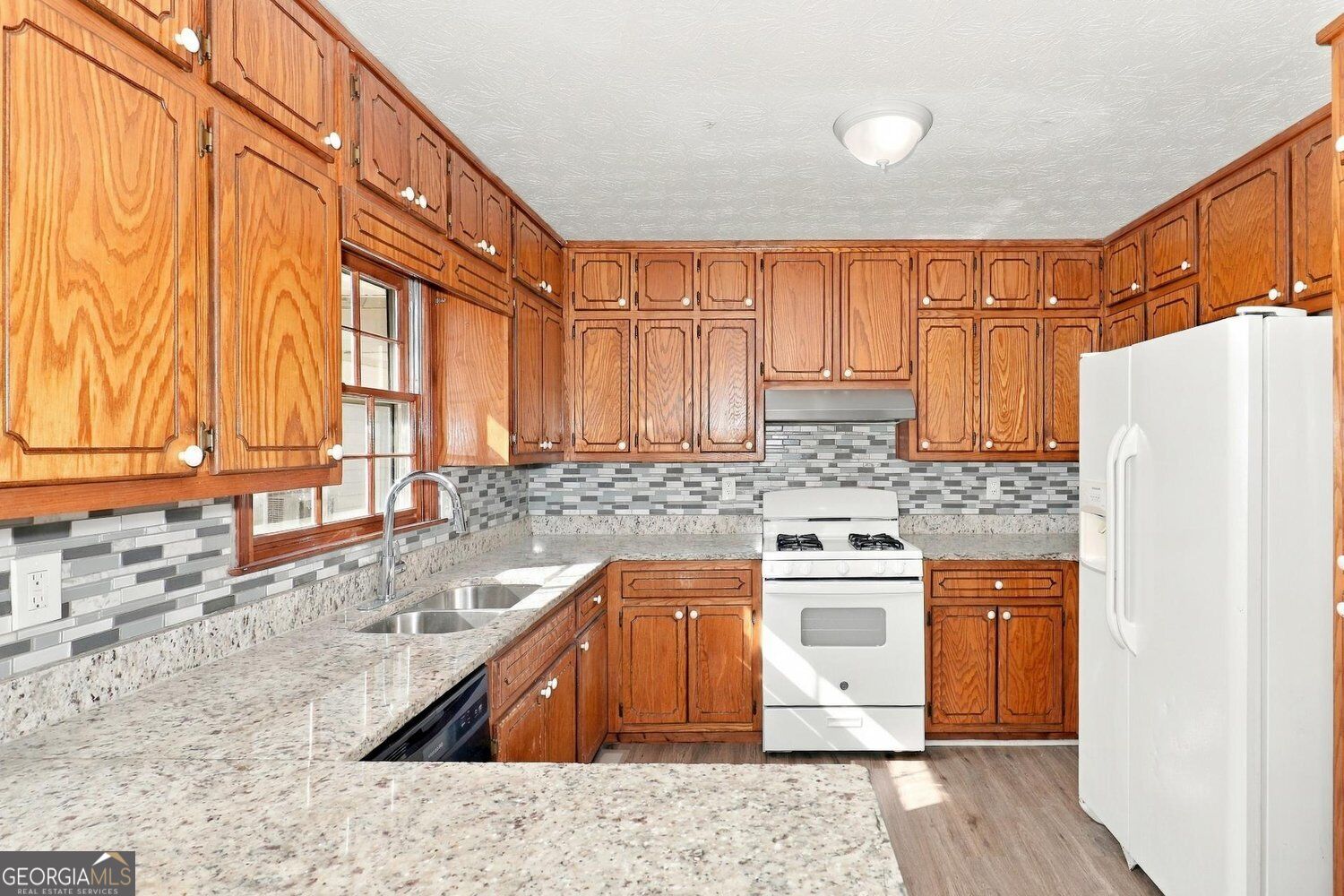 2761 Mcdonough Road Property Photo 6