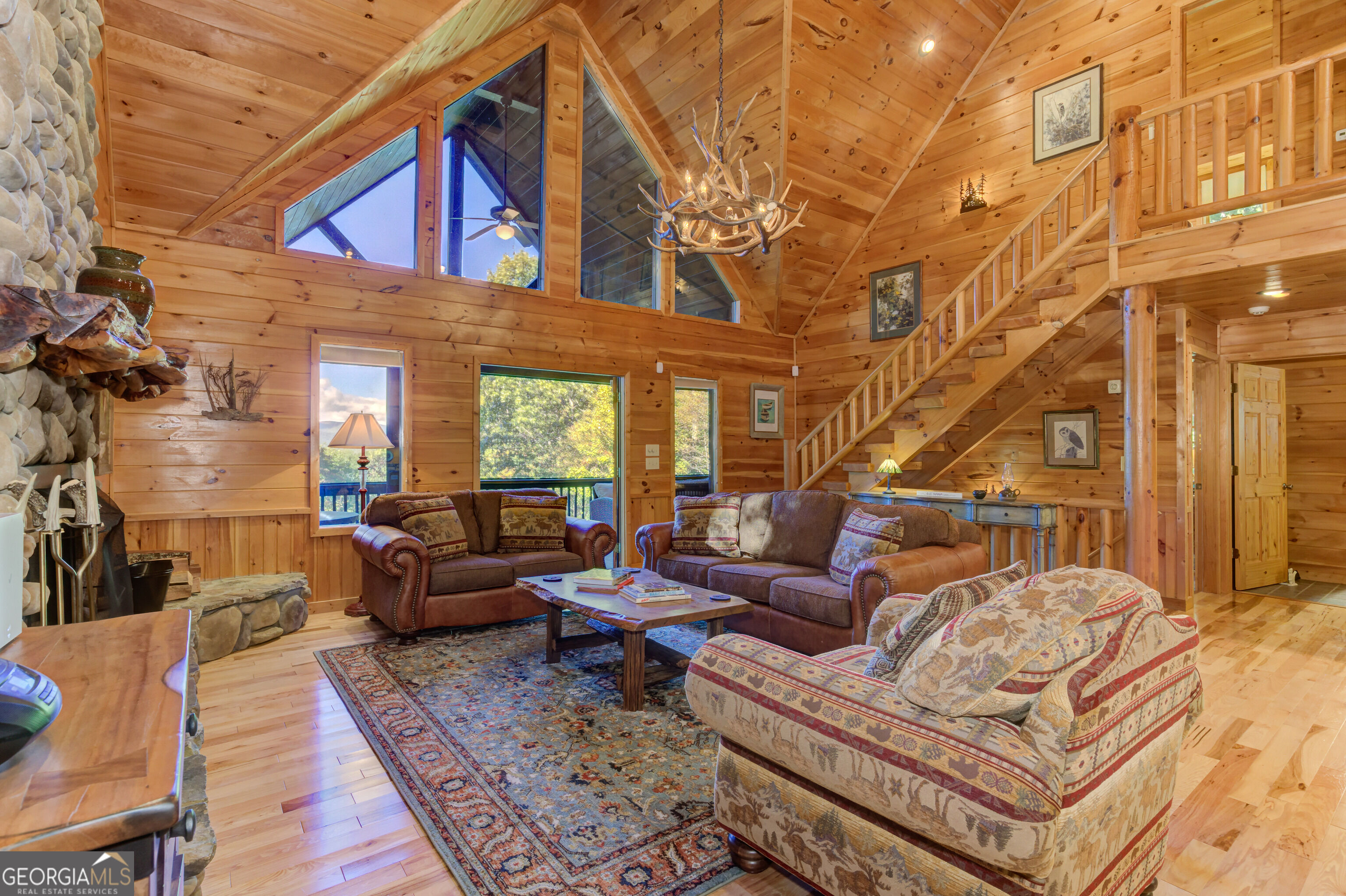 1605 Sunrock Mountain Road Property Photo 12