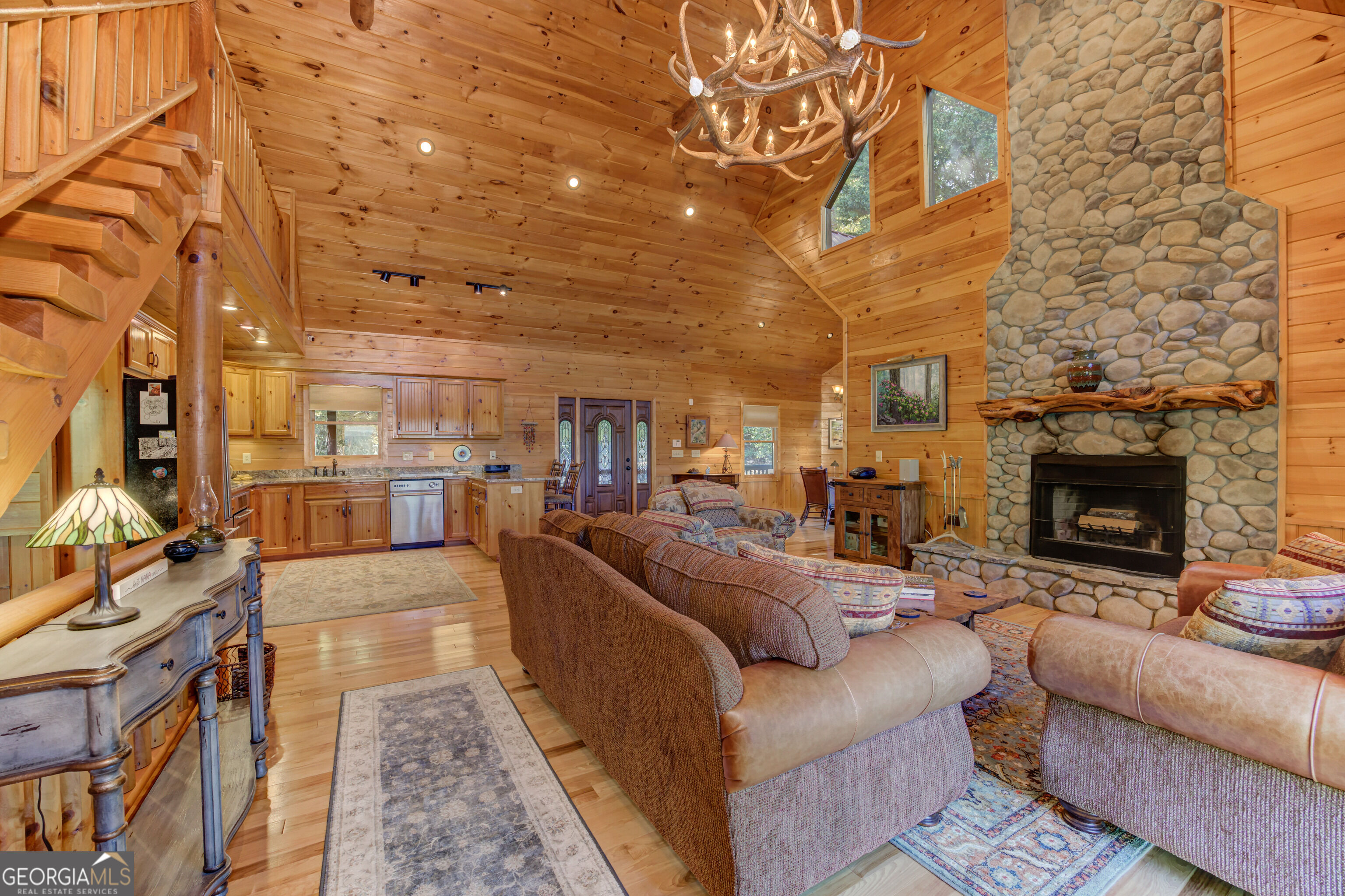 1605 Sunrock Mountain Road Property Photo 14