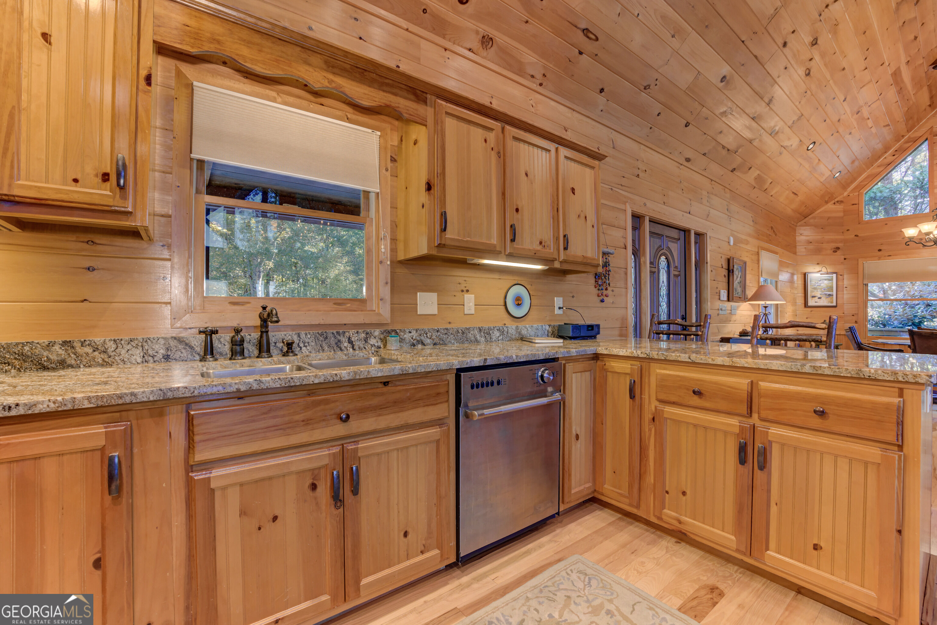 1605 Sunrock Mountain Road Property Photo 21