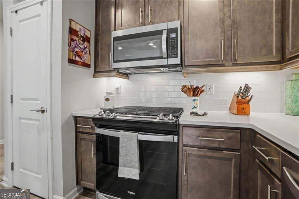 2913 Ilir Manor Nw Property Photo 10