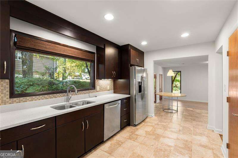 3230 Melrose Drive Property Photo 20