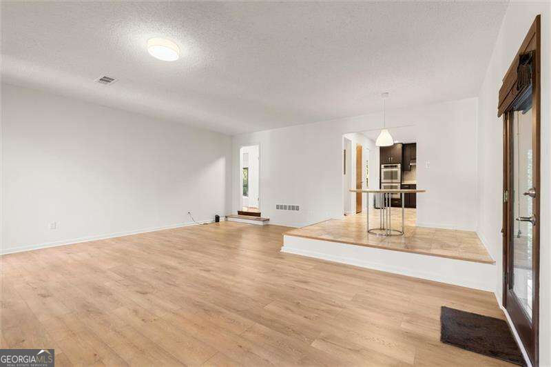 3230 Melrose Drive Property Photo 29