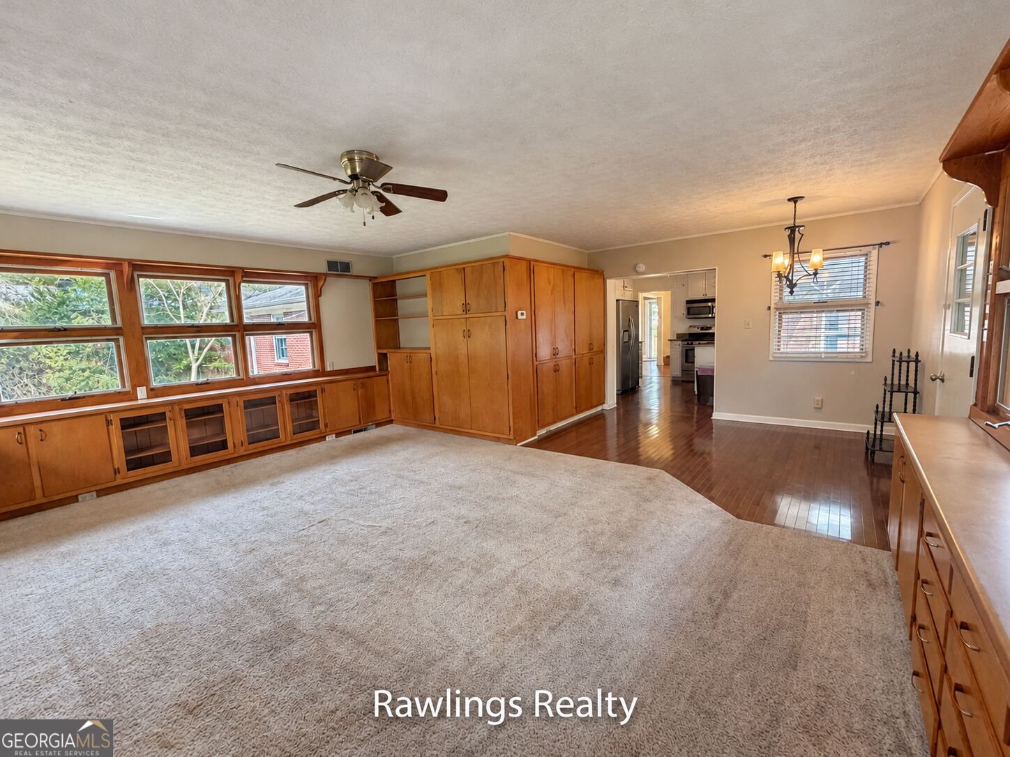 1119 Maple Drive Property Photo 5