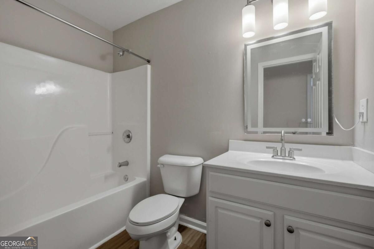 2323 Crimson Creek Lane Property Photo 25