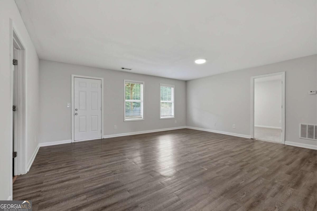2323 Crimson Creek Lane Property Photo 28
