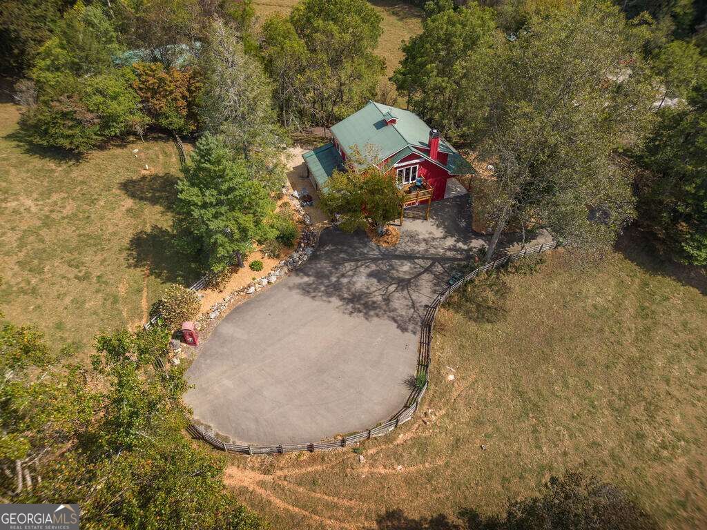 619 Young Stone Drive Property Photo 4
