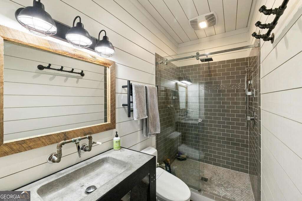 619 Young Stone Drive Property Photo 40