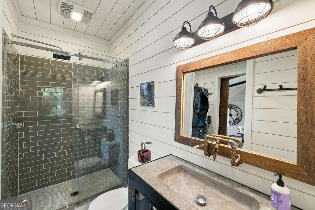 619 Young Stone Drive Property Photo 44