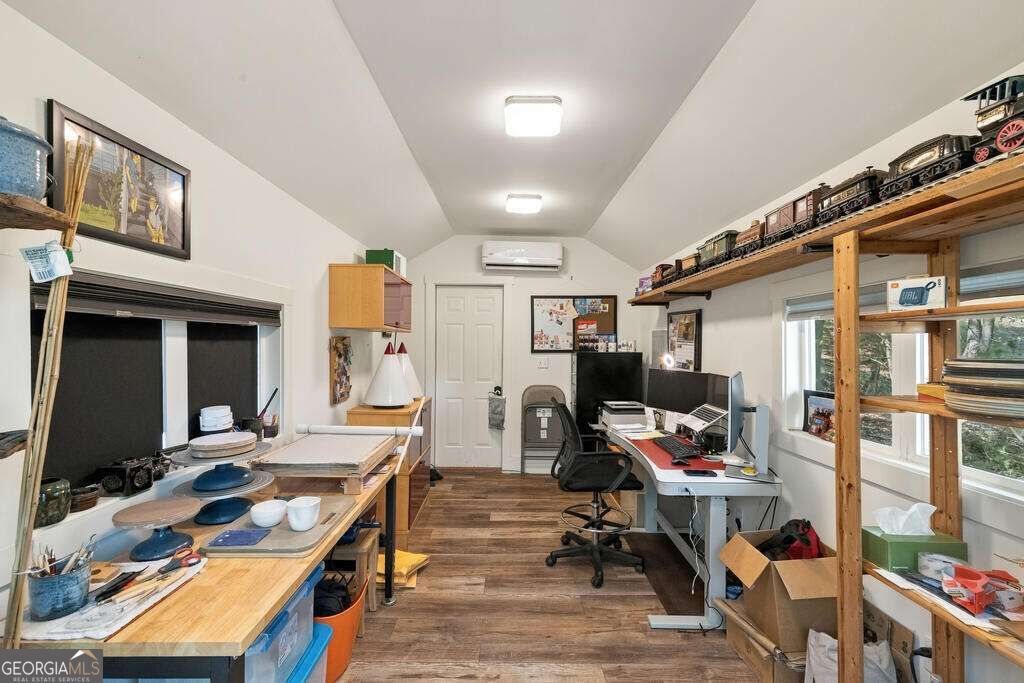 619 Young Stone Drive Property Photo 47