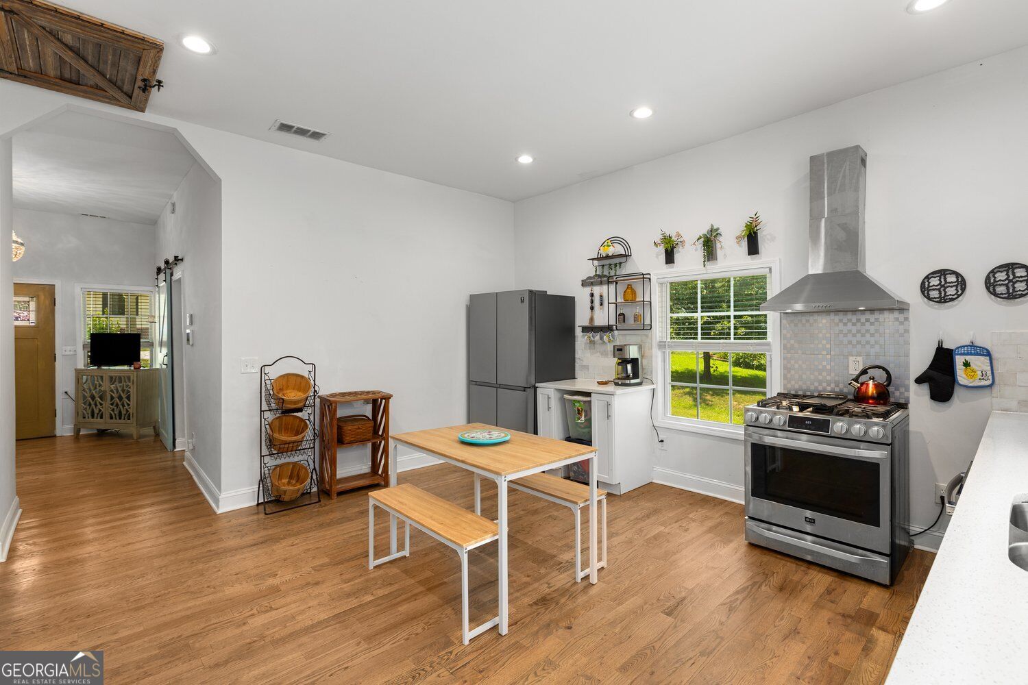 1782 Green Street Ne Property Photo 9