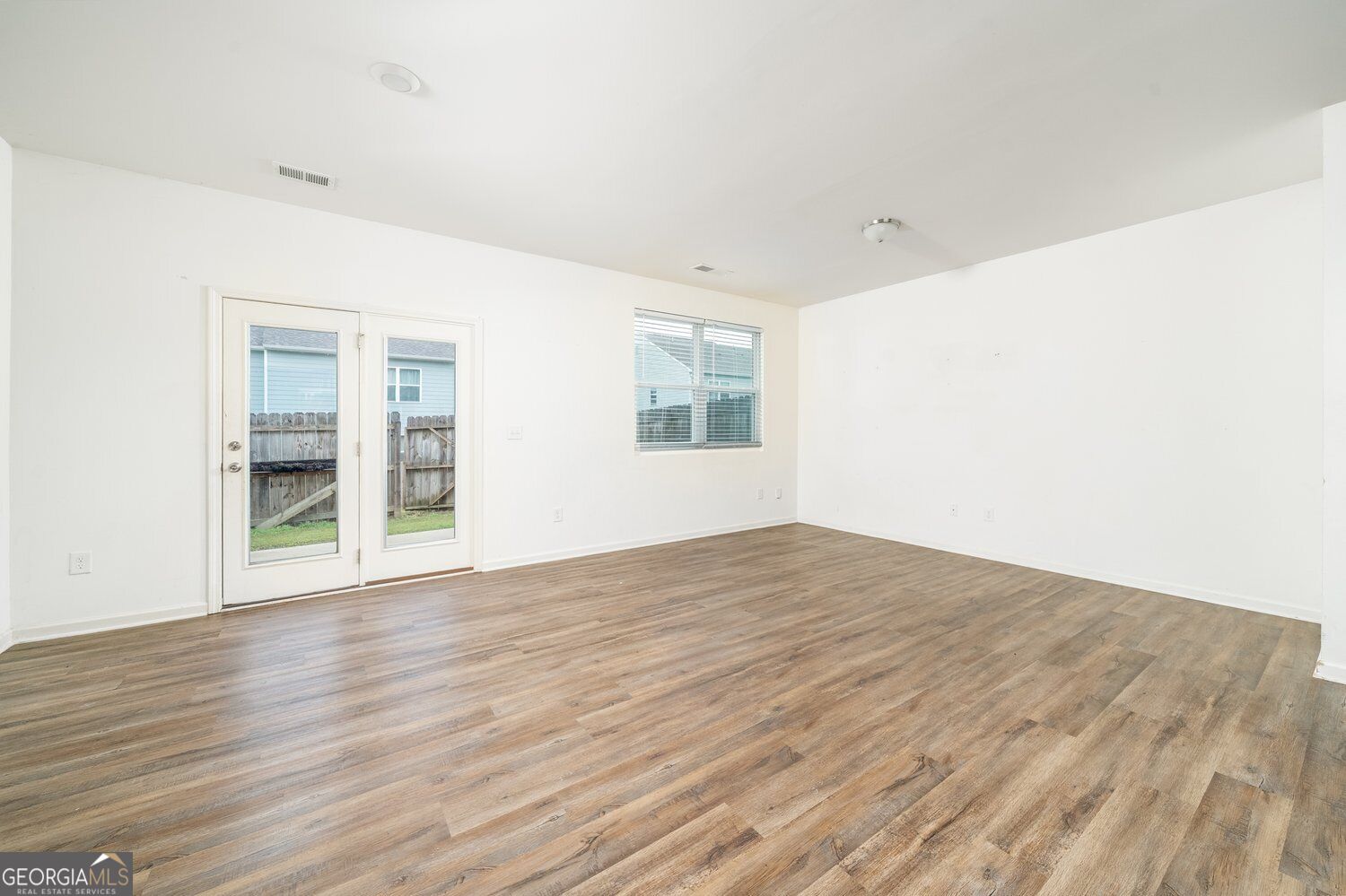 235 Grand Central Way # 1 Property Photo 4
