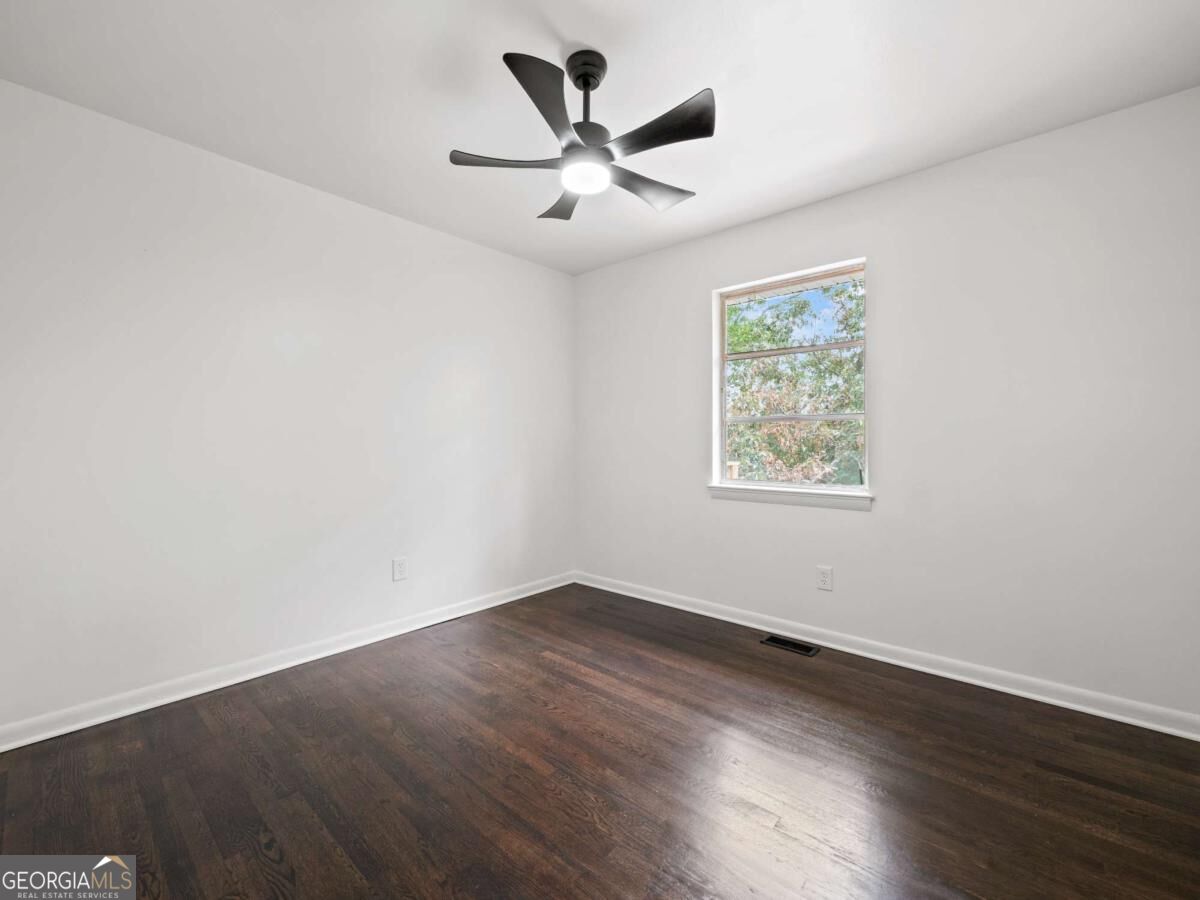 3343 Barry Lane Property Photo 15