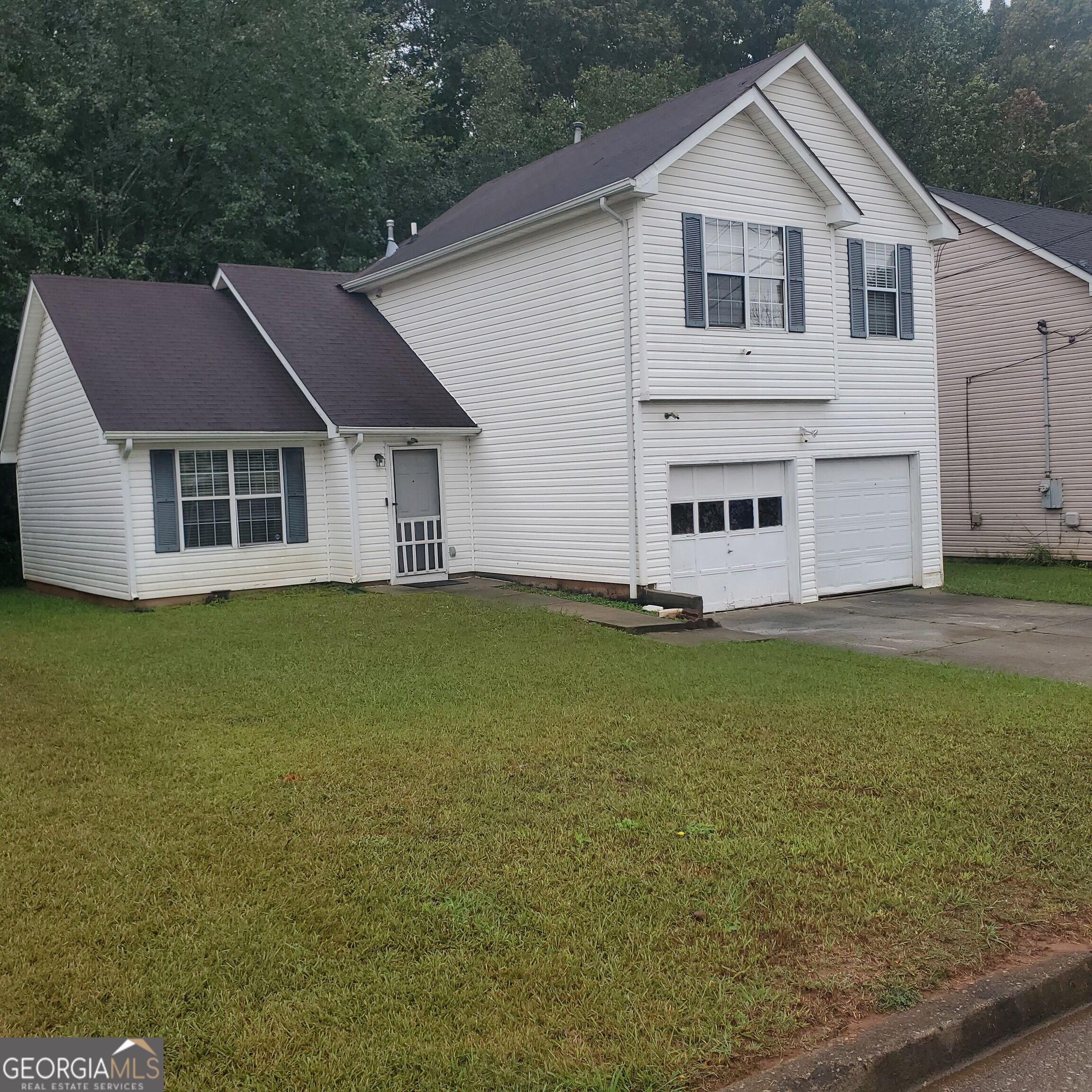 5469 Shirewick Lane Property Photo 1