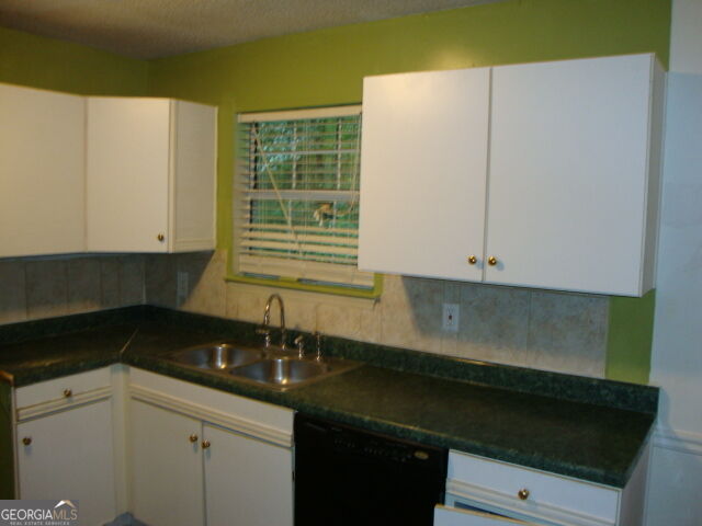 5469 Shirewick Lane Property Photo 2