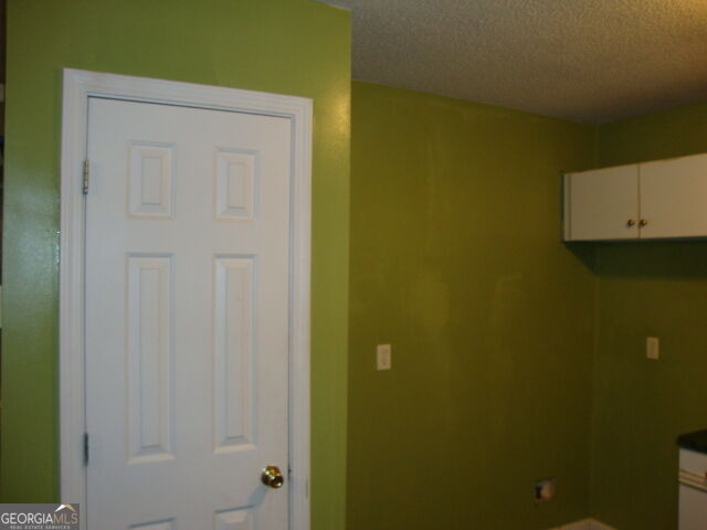 5469 Shirewick Lane Property Photo 3