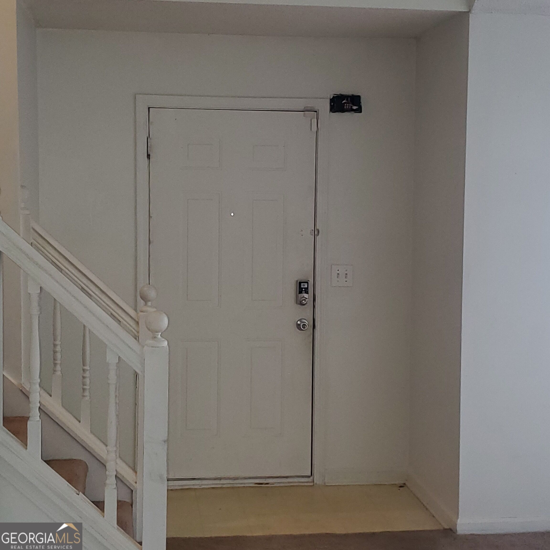 5469 Shirewick Lane Property Photo 4