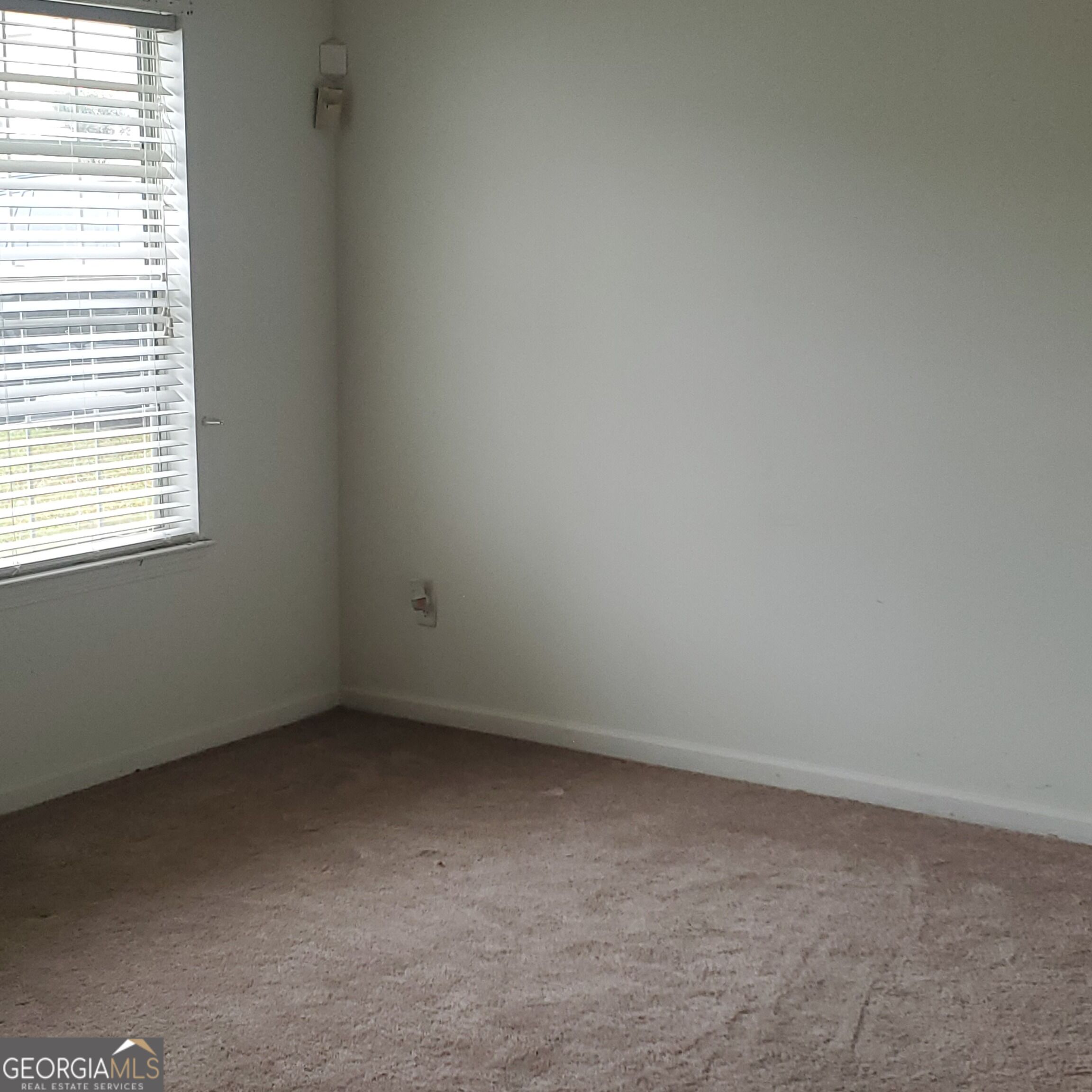 5469 Shirewick Lane Property Photo 5