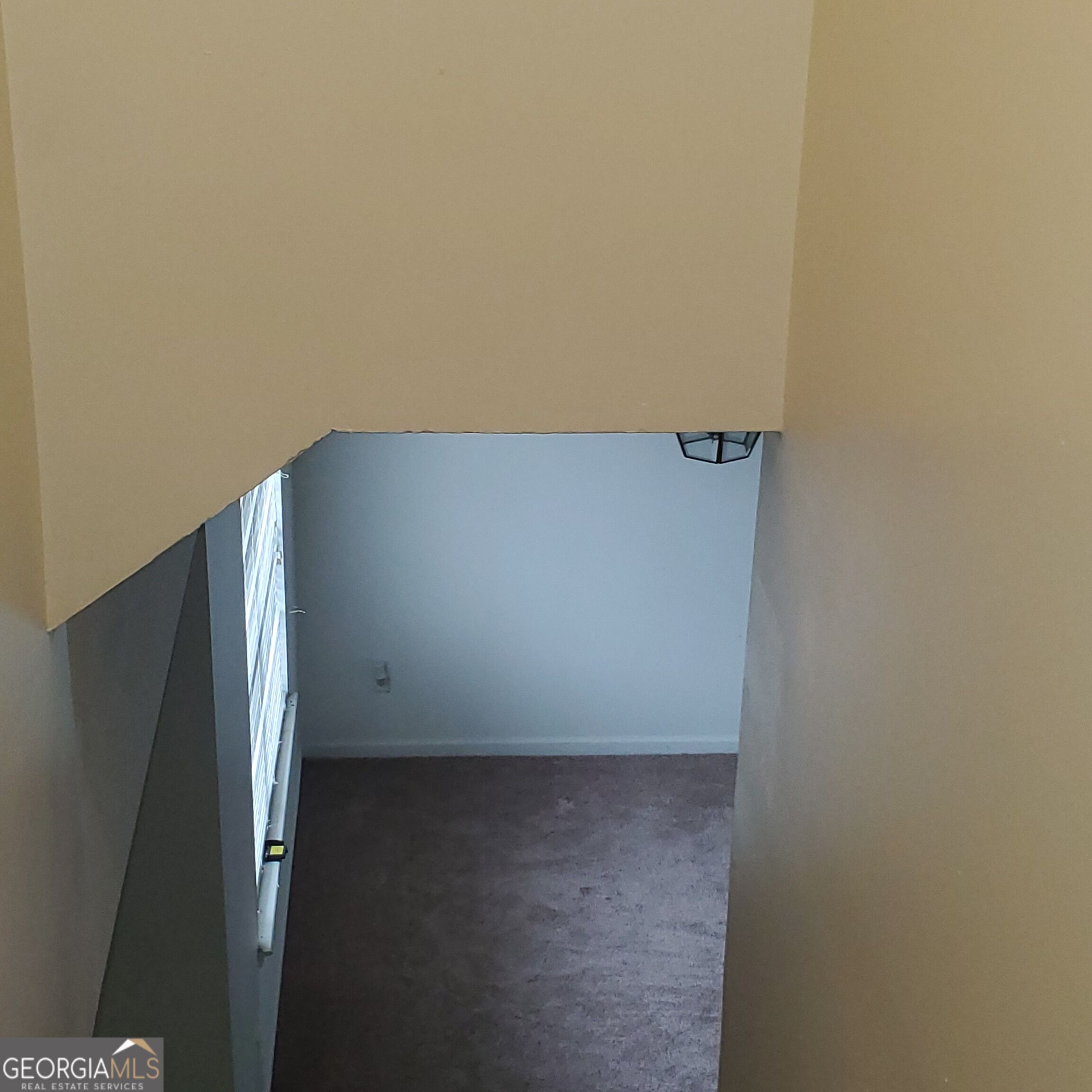 5469 Shirewick Lane Property Photo 7