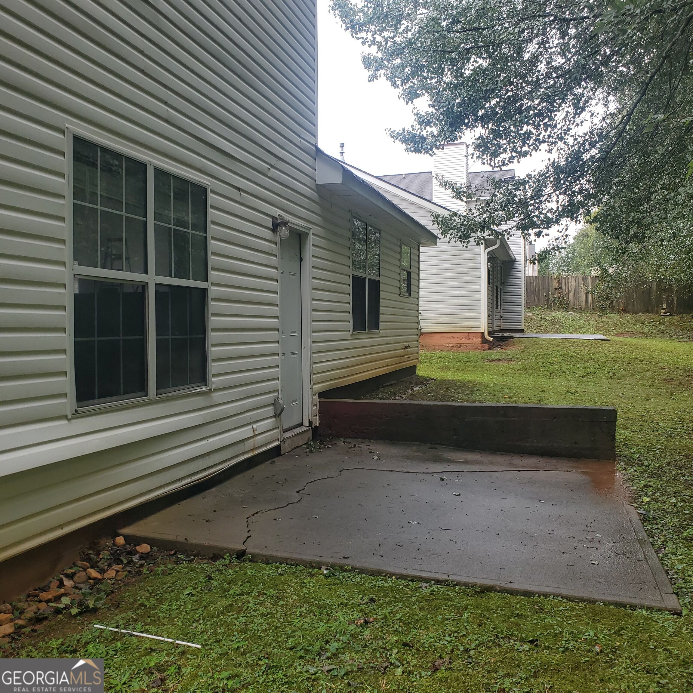 5469 Shirewick Lane Property Photo 14