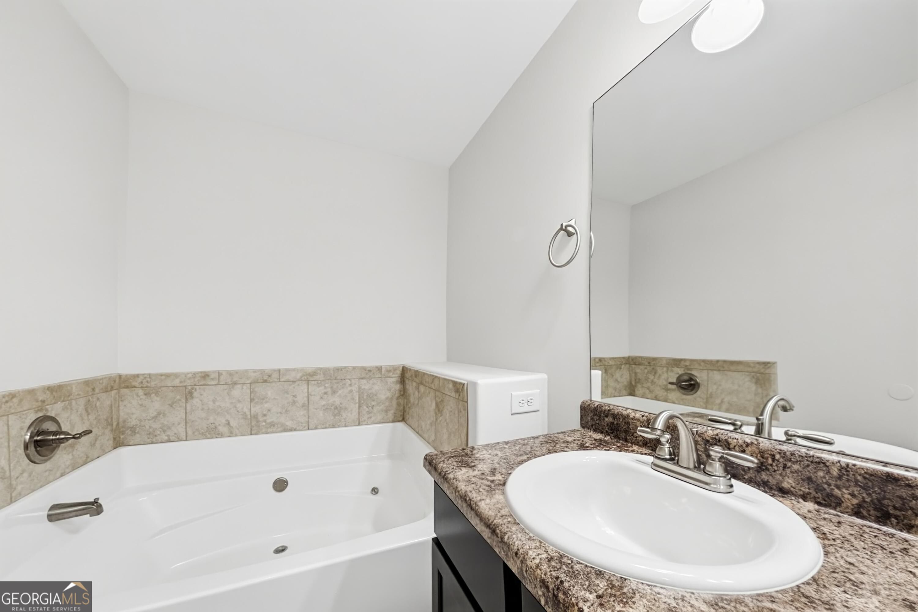 236 Leland Lane Property Photo 14