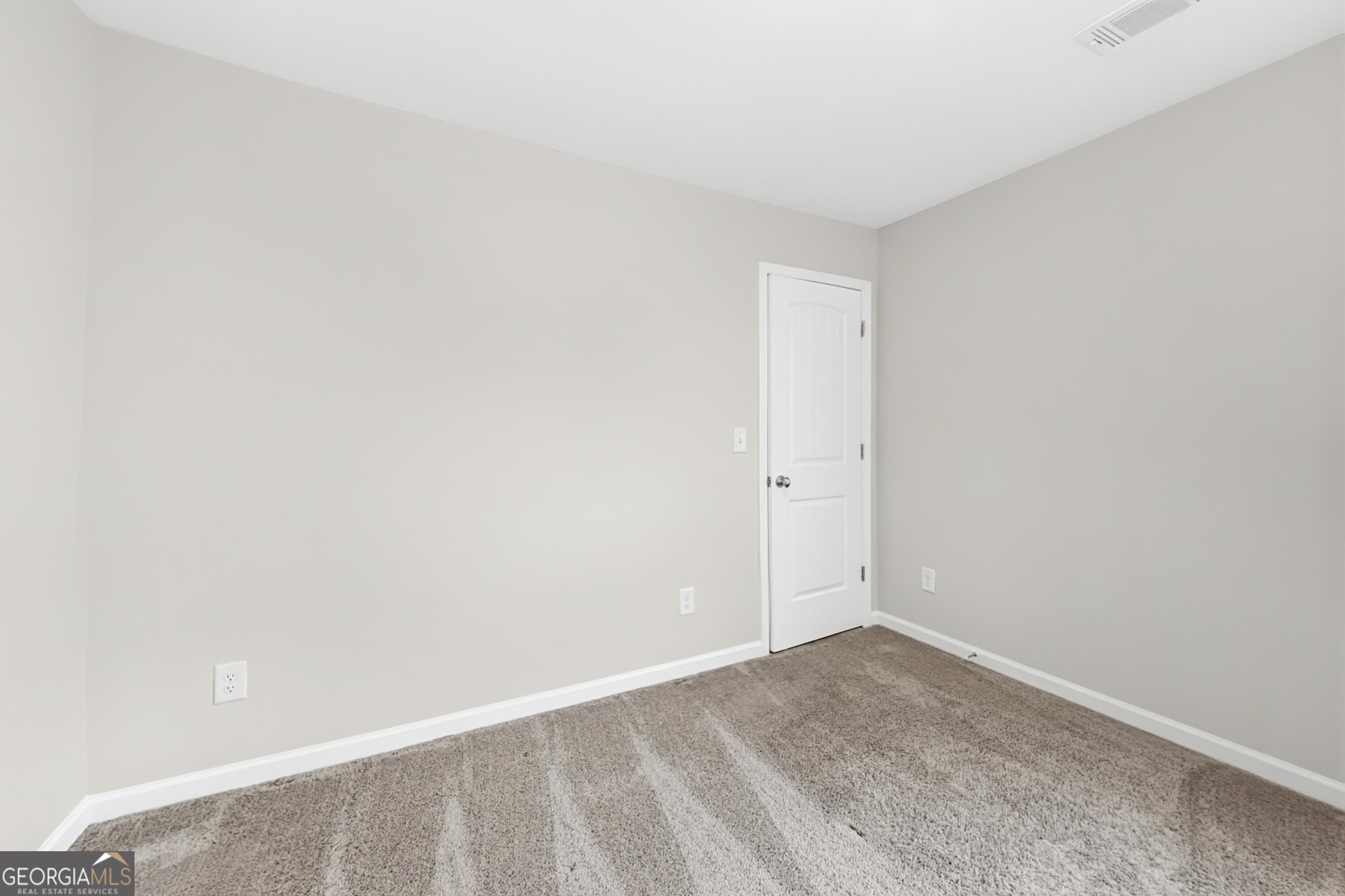 236 Leland Lane Property Photo 17