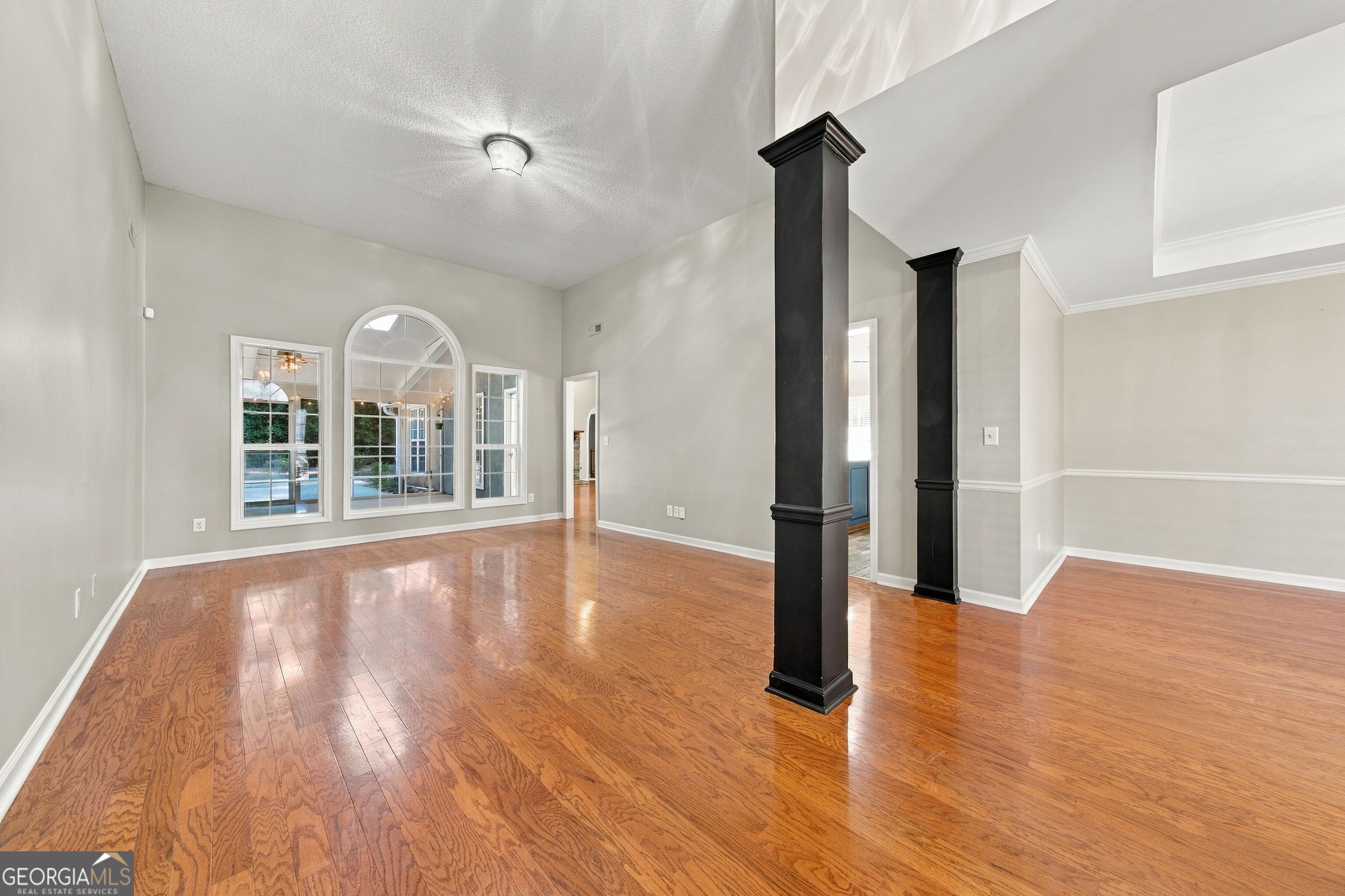 404 Cimaron Park Property Photo 6