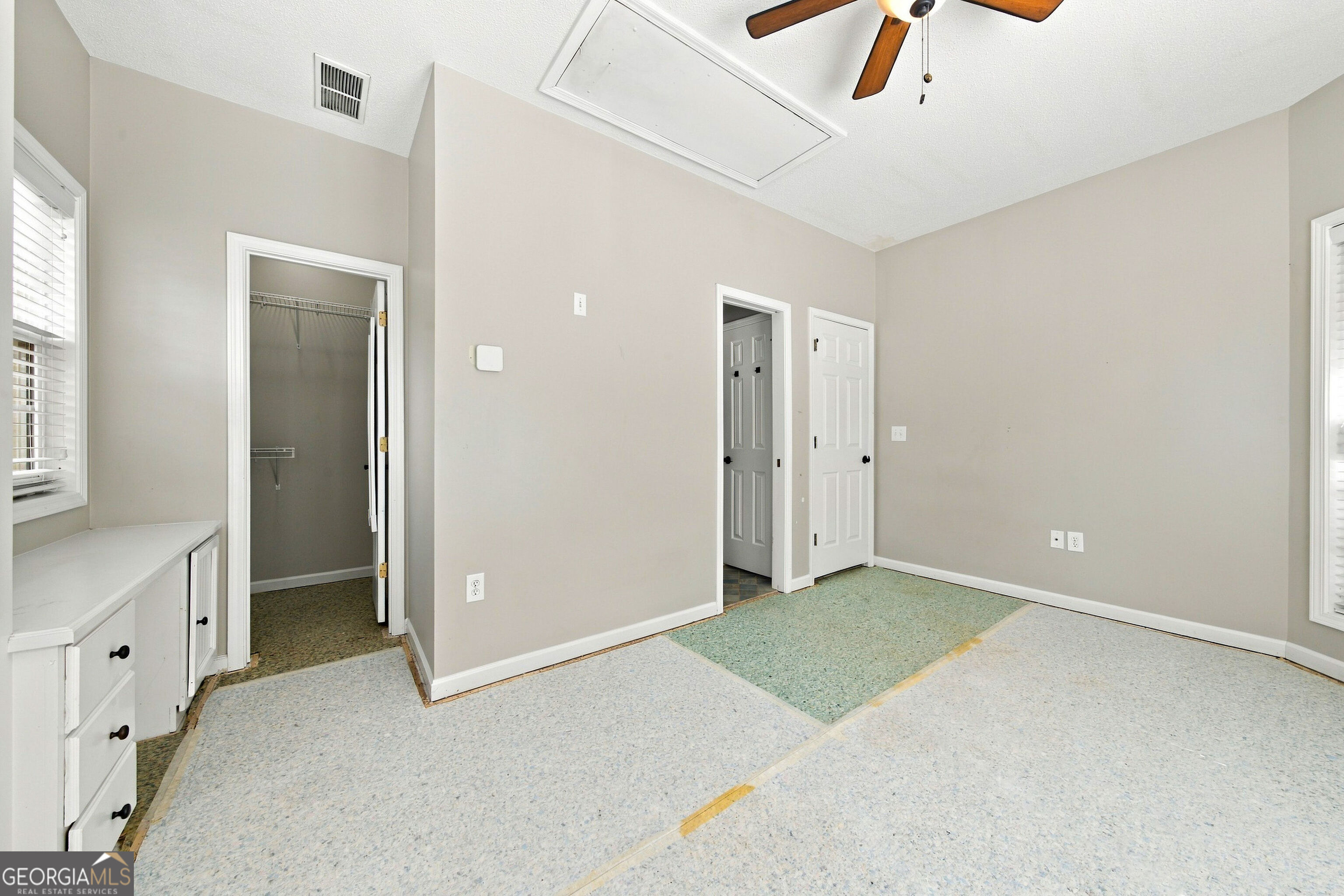 404 Cimaron Park Property Photo 28