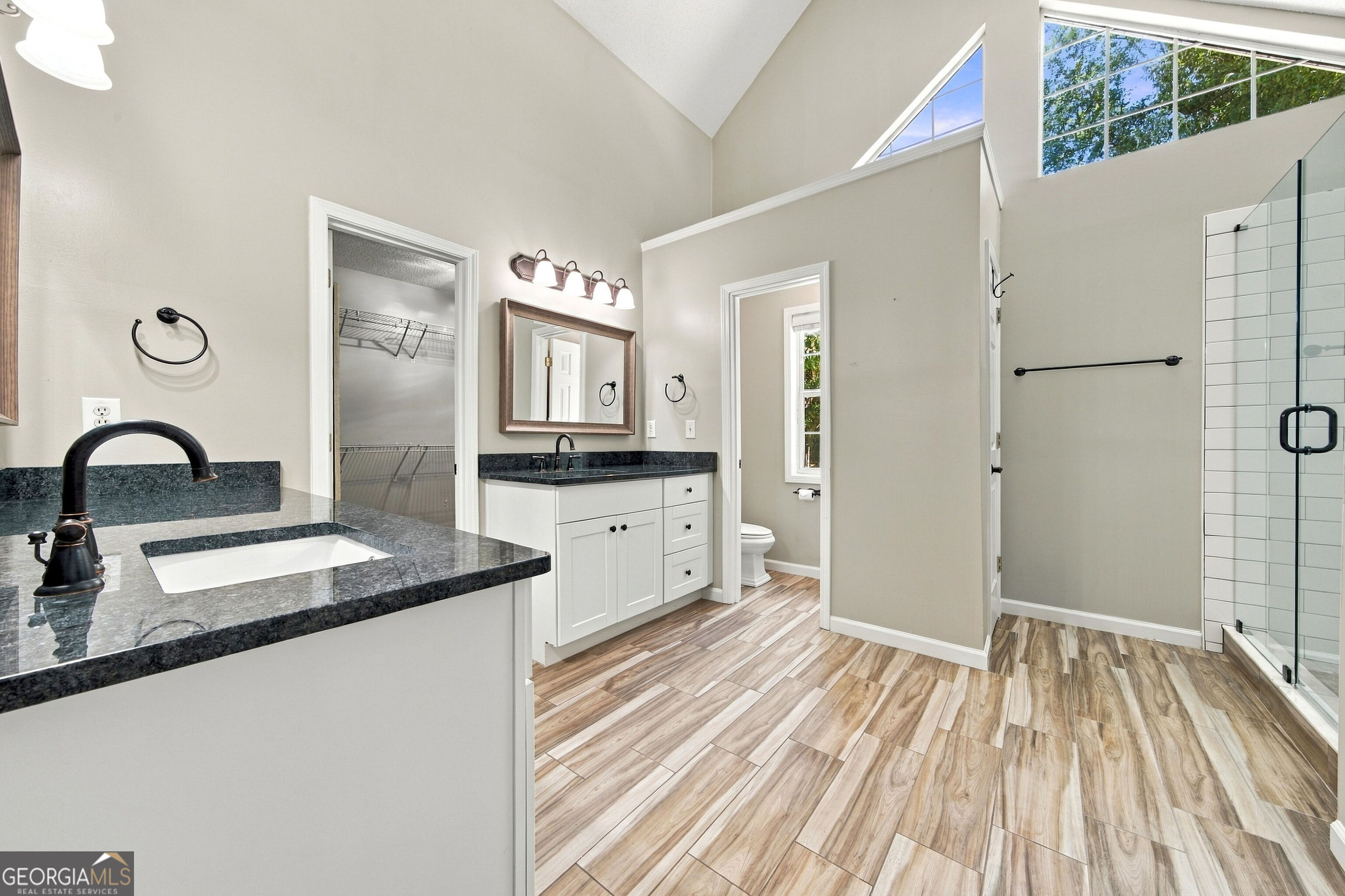404 Cimaron Park Property Photo 43