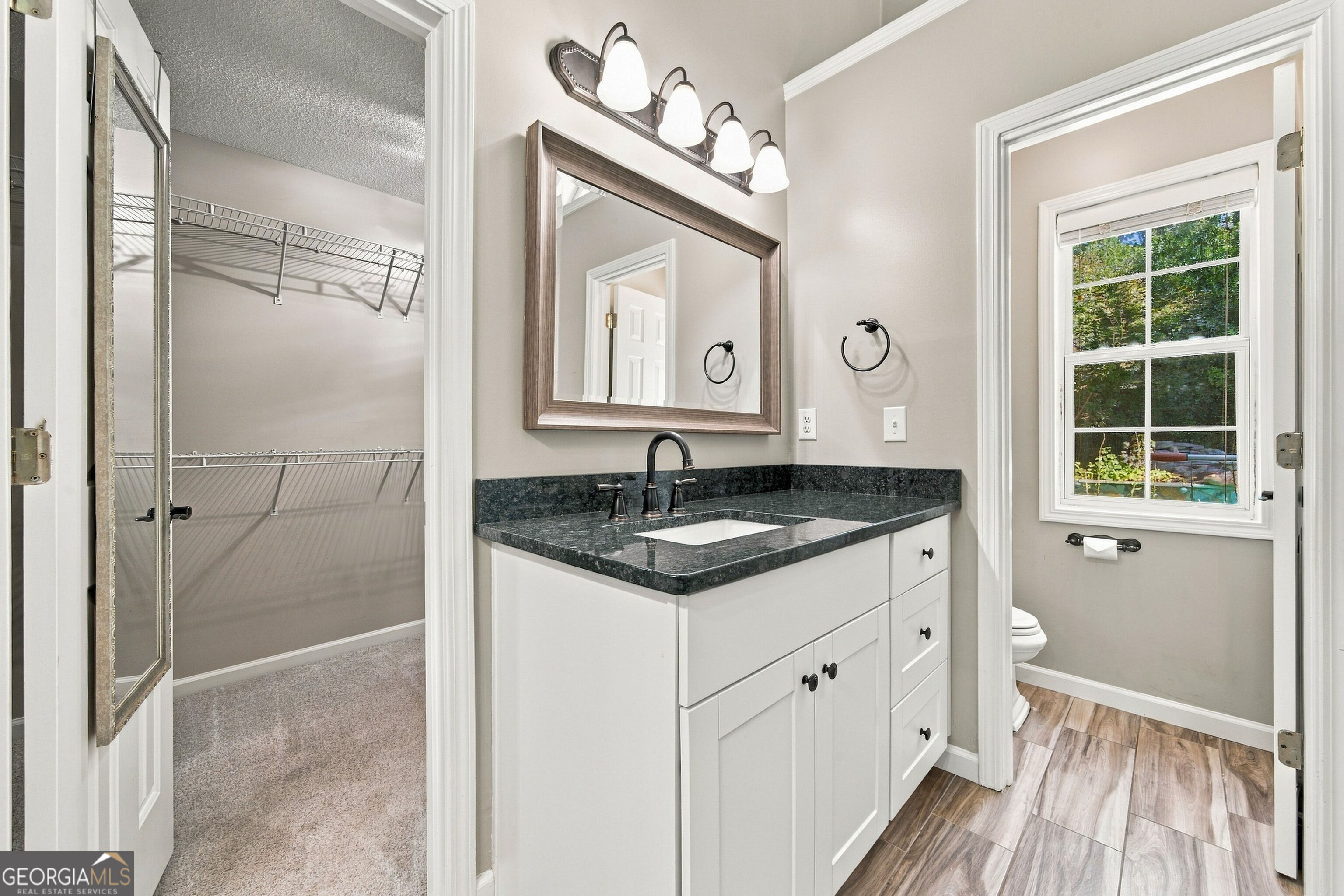 404 Cimaron Park Property Photo 46